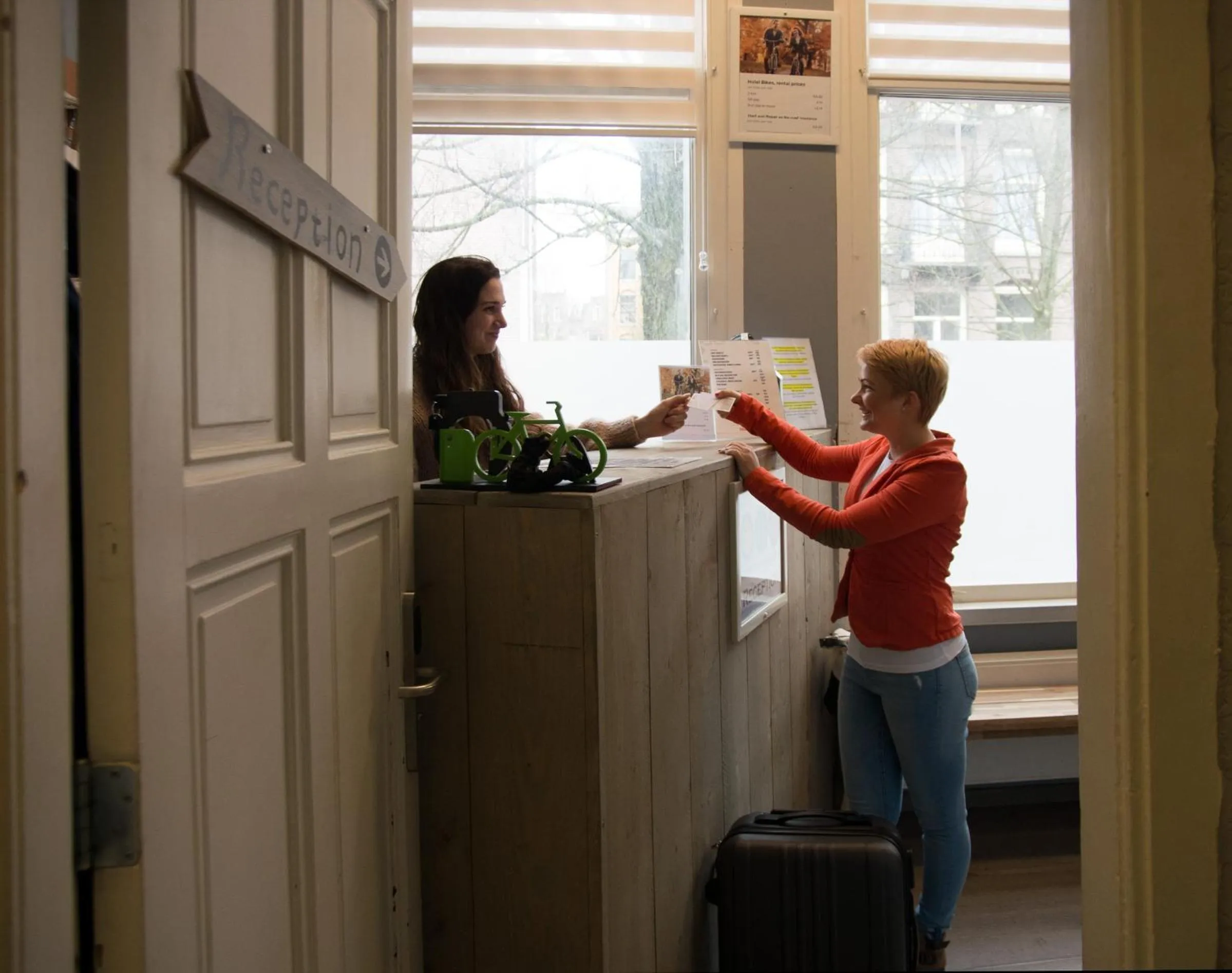 Lobby or reception in Hostel Cosmos Amsterdam