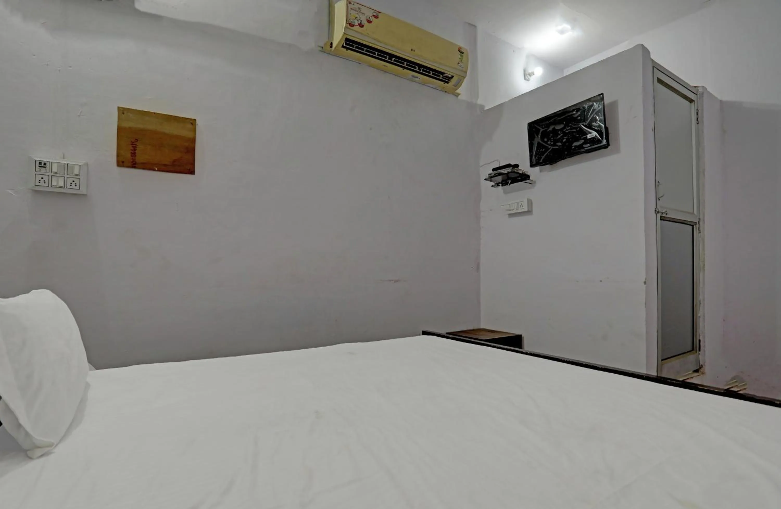 Bedroom in Hotel O Star Night Place