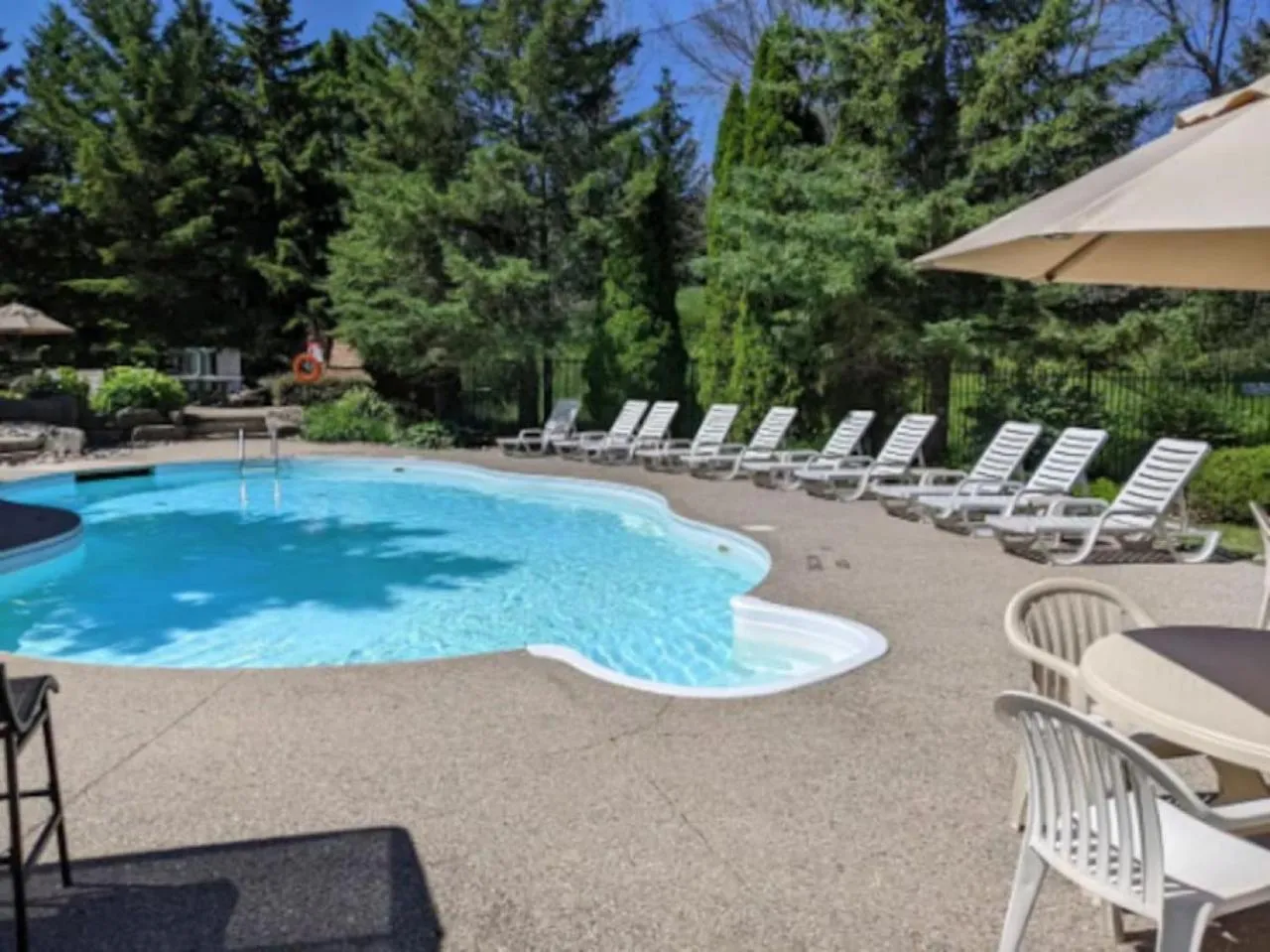 Swimming pool in 3BR Bright Mountain View Condo at Blue on Monterra