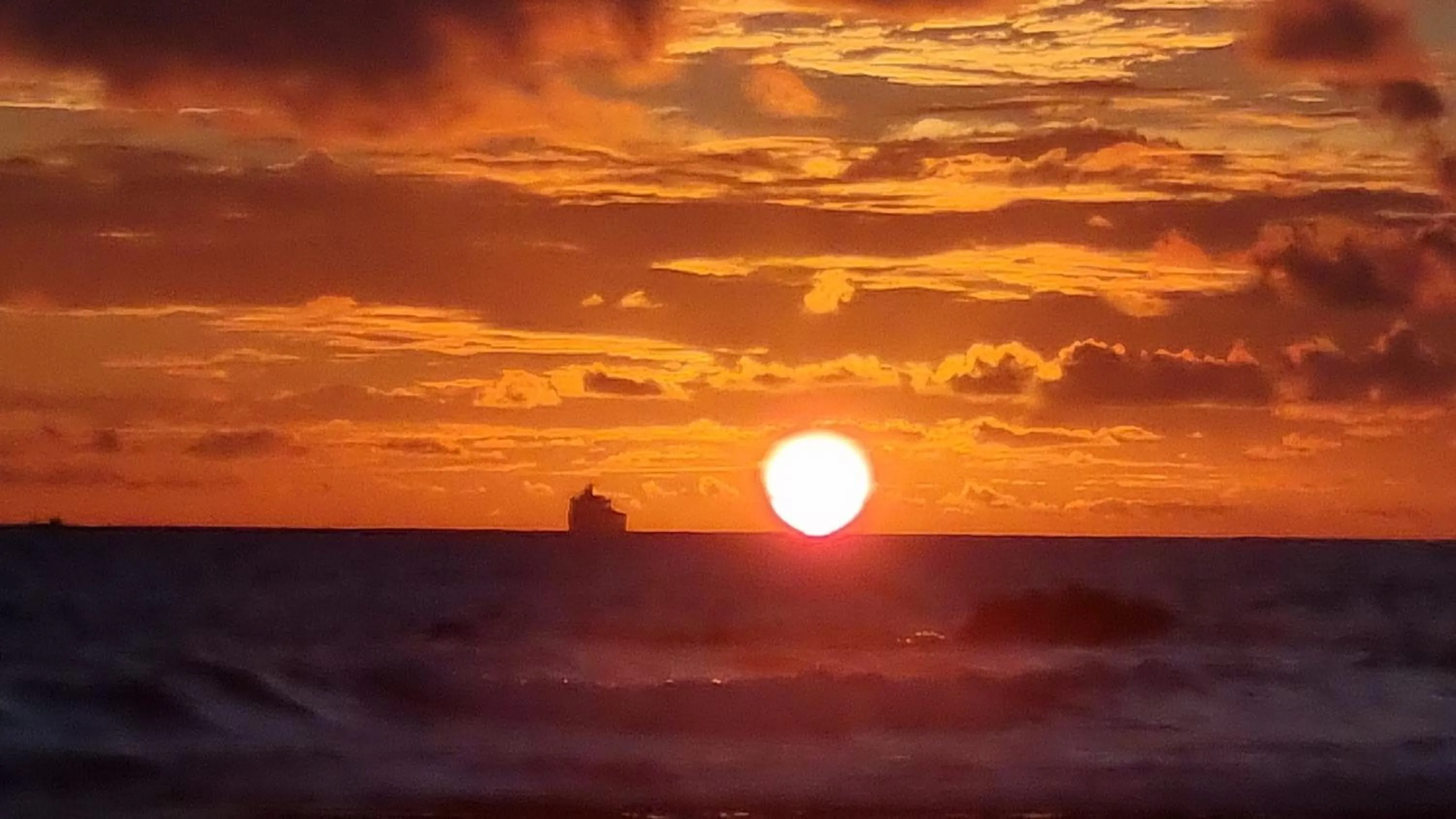 Rockside Cabanas Hotel