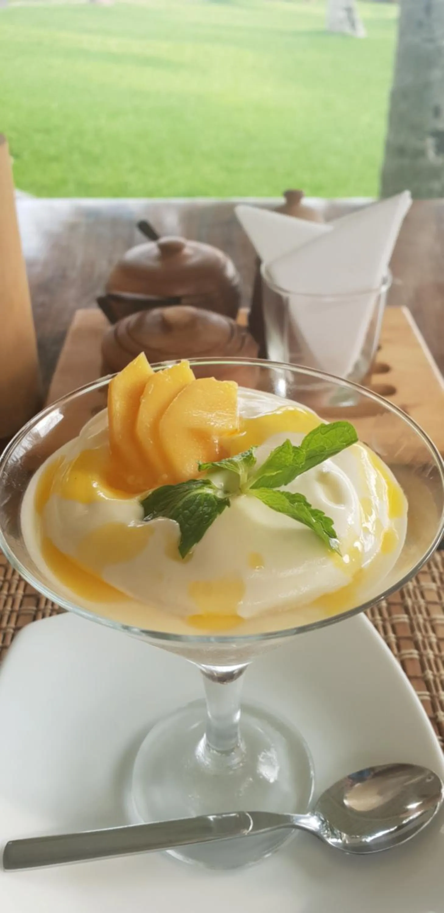 Rockside Cabanas Hotel