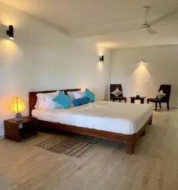 King Room with Sea View in Rockside Cabanas Hotel King Room with Sea View in Rockside Cabanas Hotel