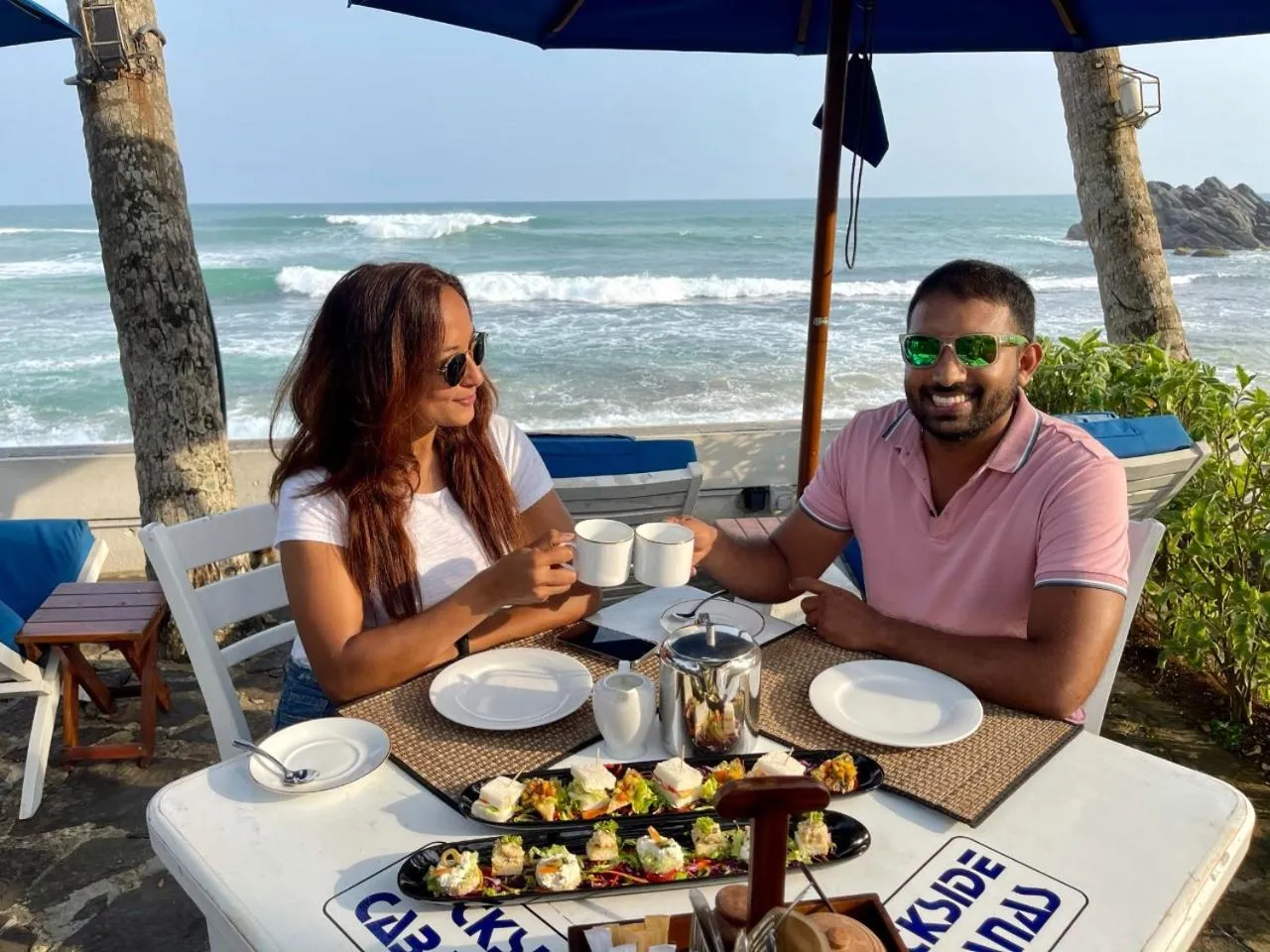 Rockside Cabanas Hotel