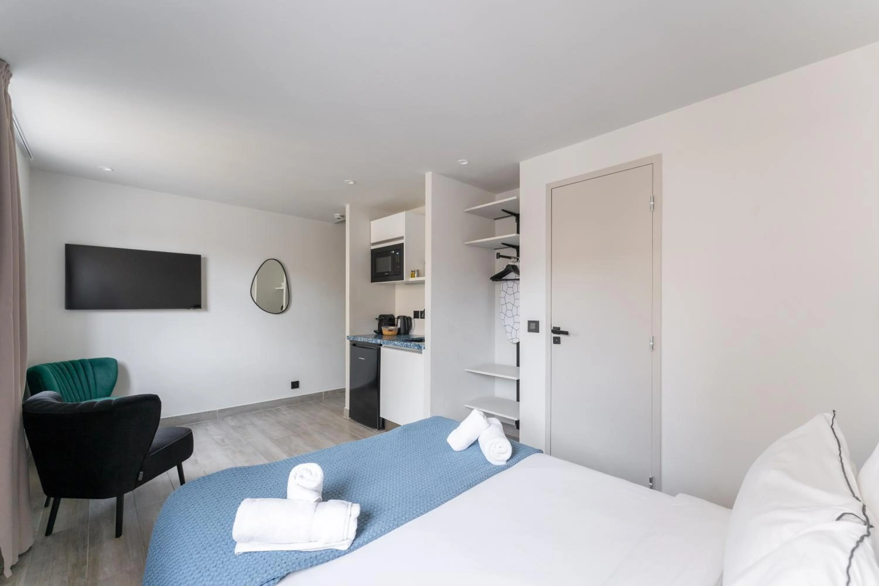 Bed in PARADISE Earth & Sea