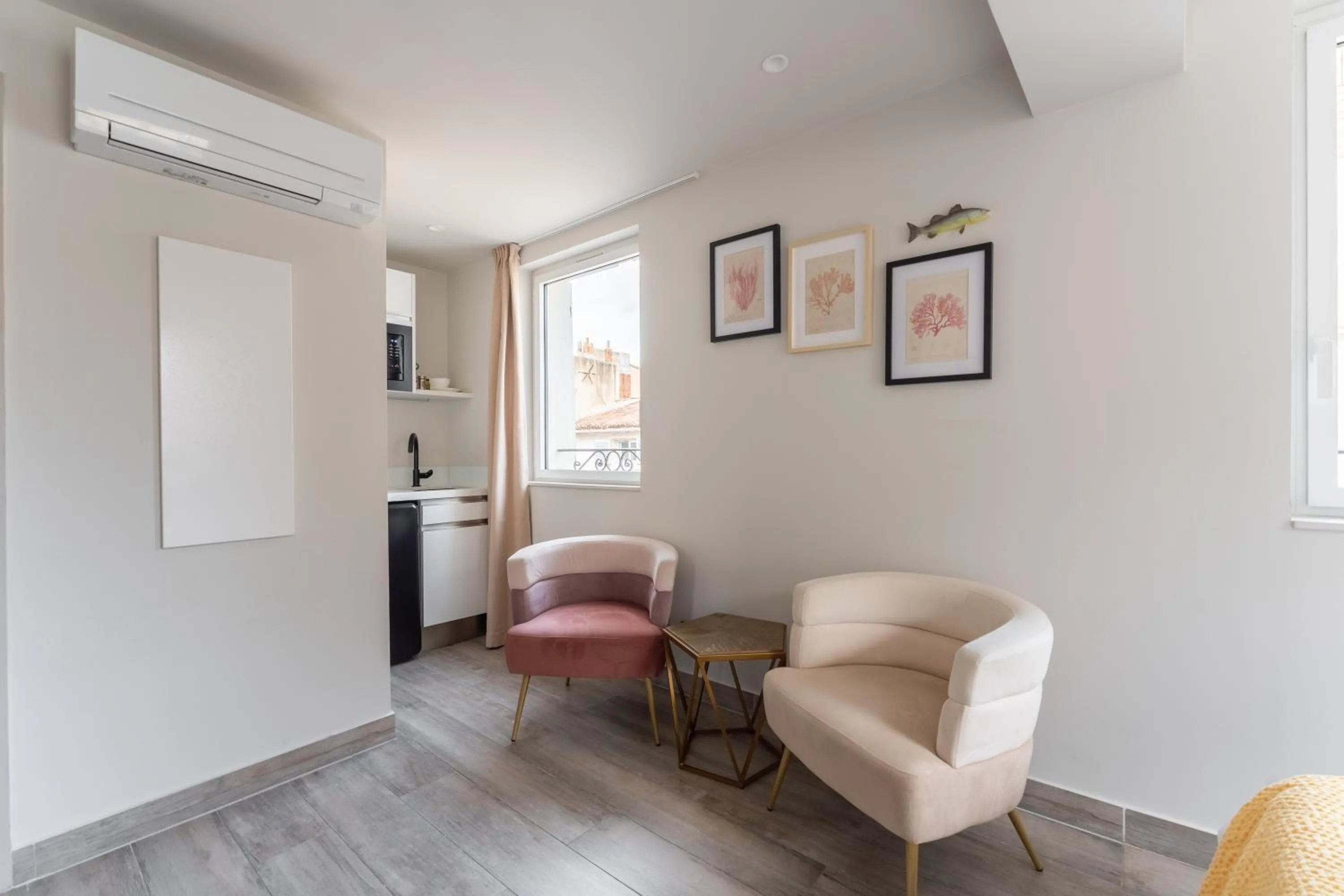 PARADISE Earth & Sea