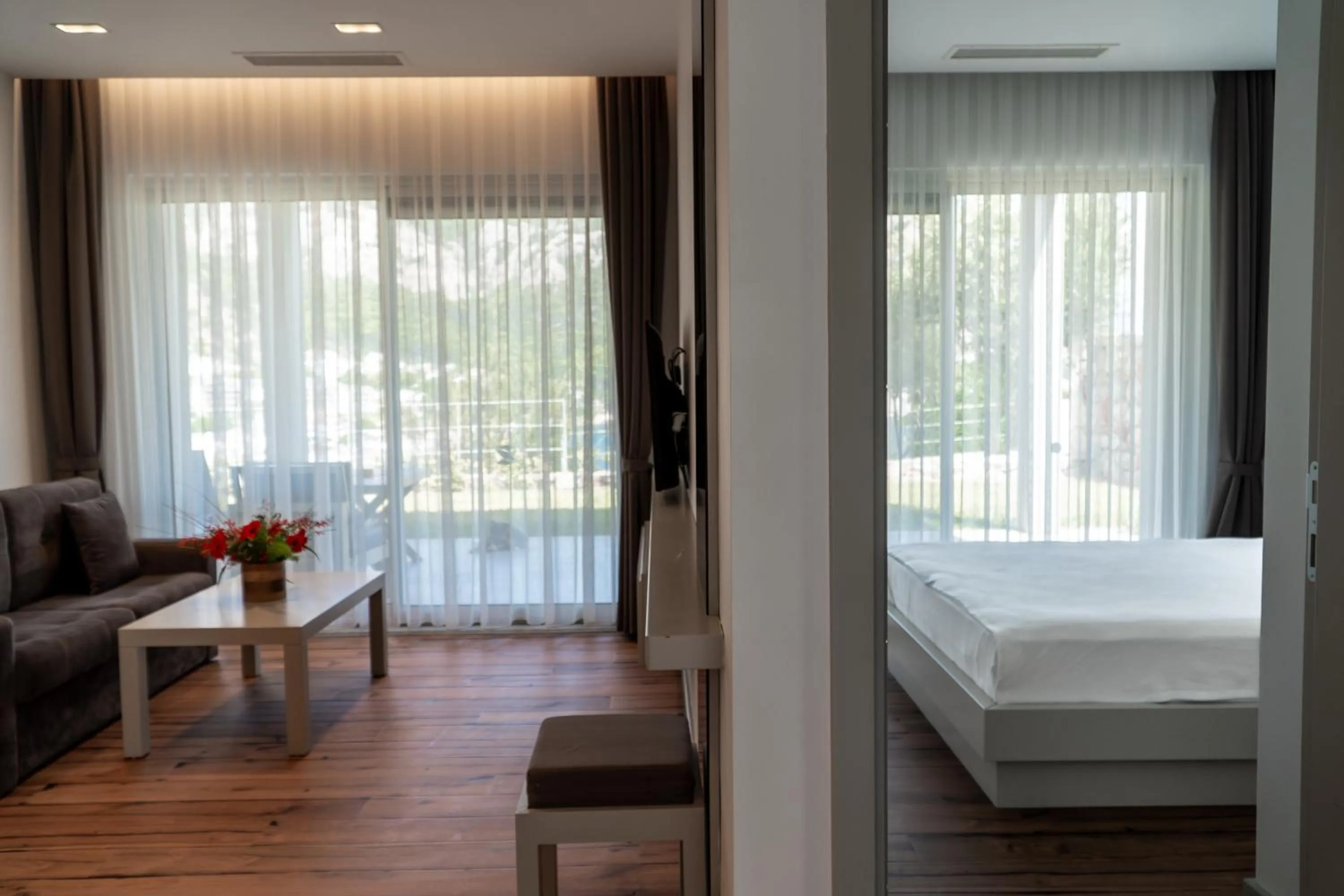 Photo of the whole room, Bed in Z-Villas Beach Hotel