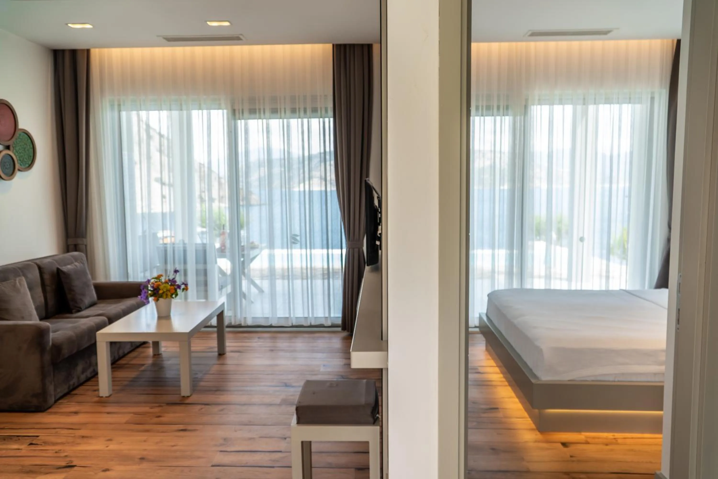 Living room, Bed in Z-Villas Beach Hotel