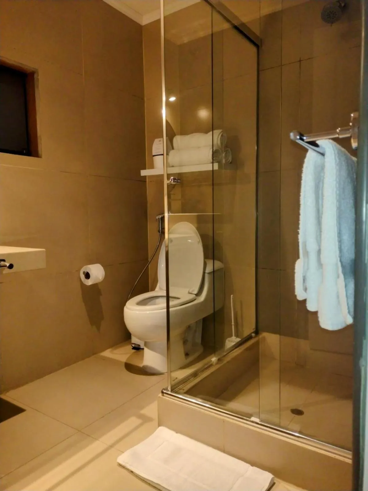 Shower in Blu Hotel Boutique