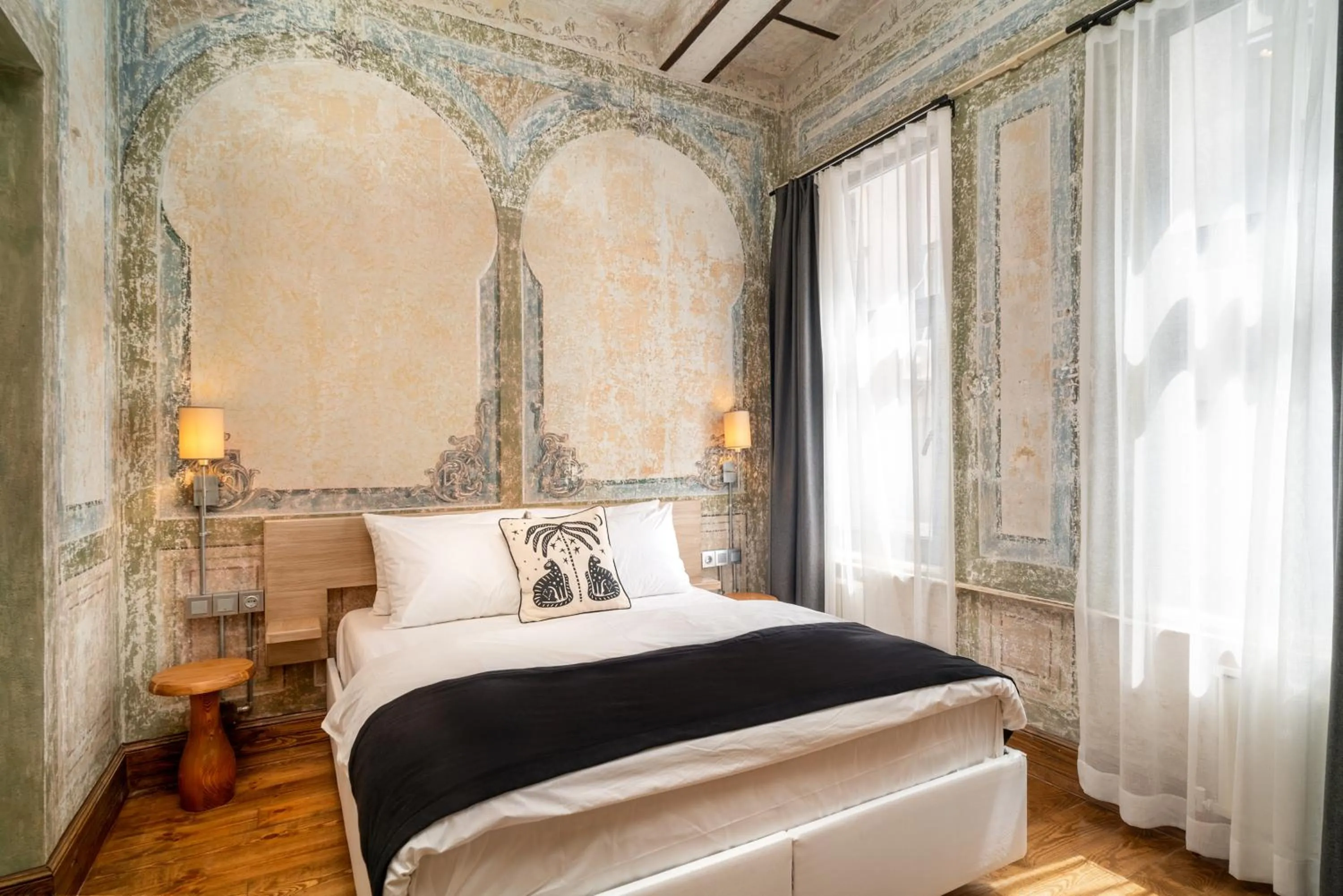 Bed in Urban Quarters - Büklü Han