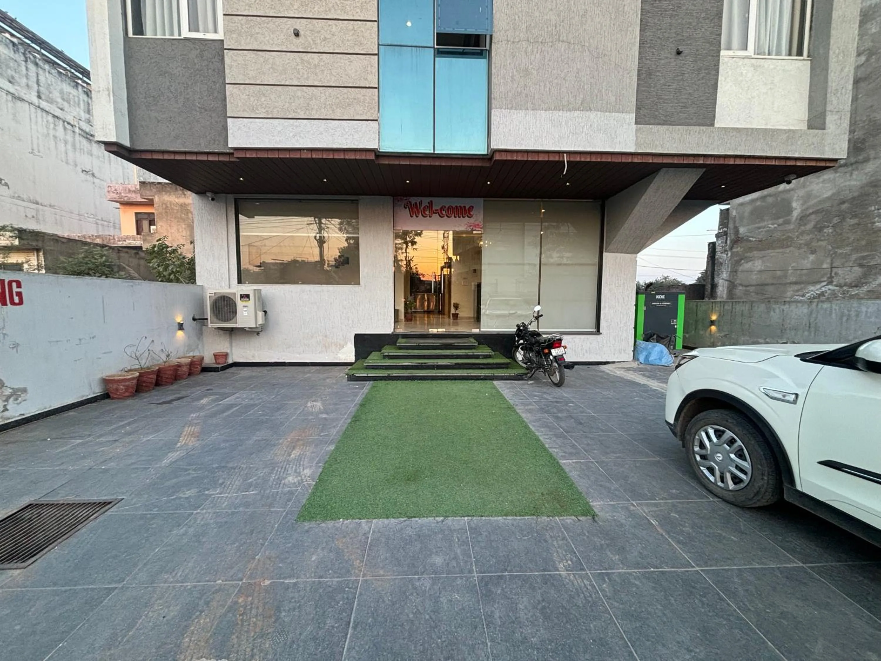 Parking in Hotel Karma Inn Near Akshay Patra Jagatpura