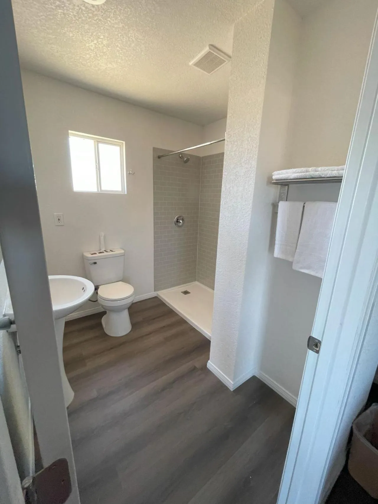 Bathroom in Palm Inn