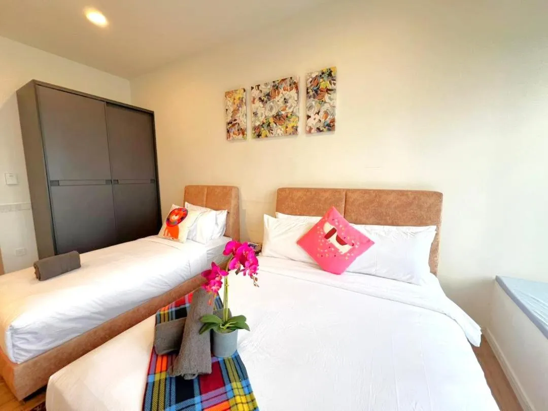 Bed in Ceylonz Suite, Bukit Bintang by MK HOME