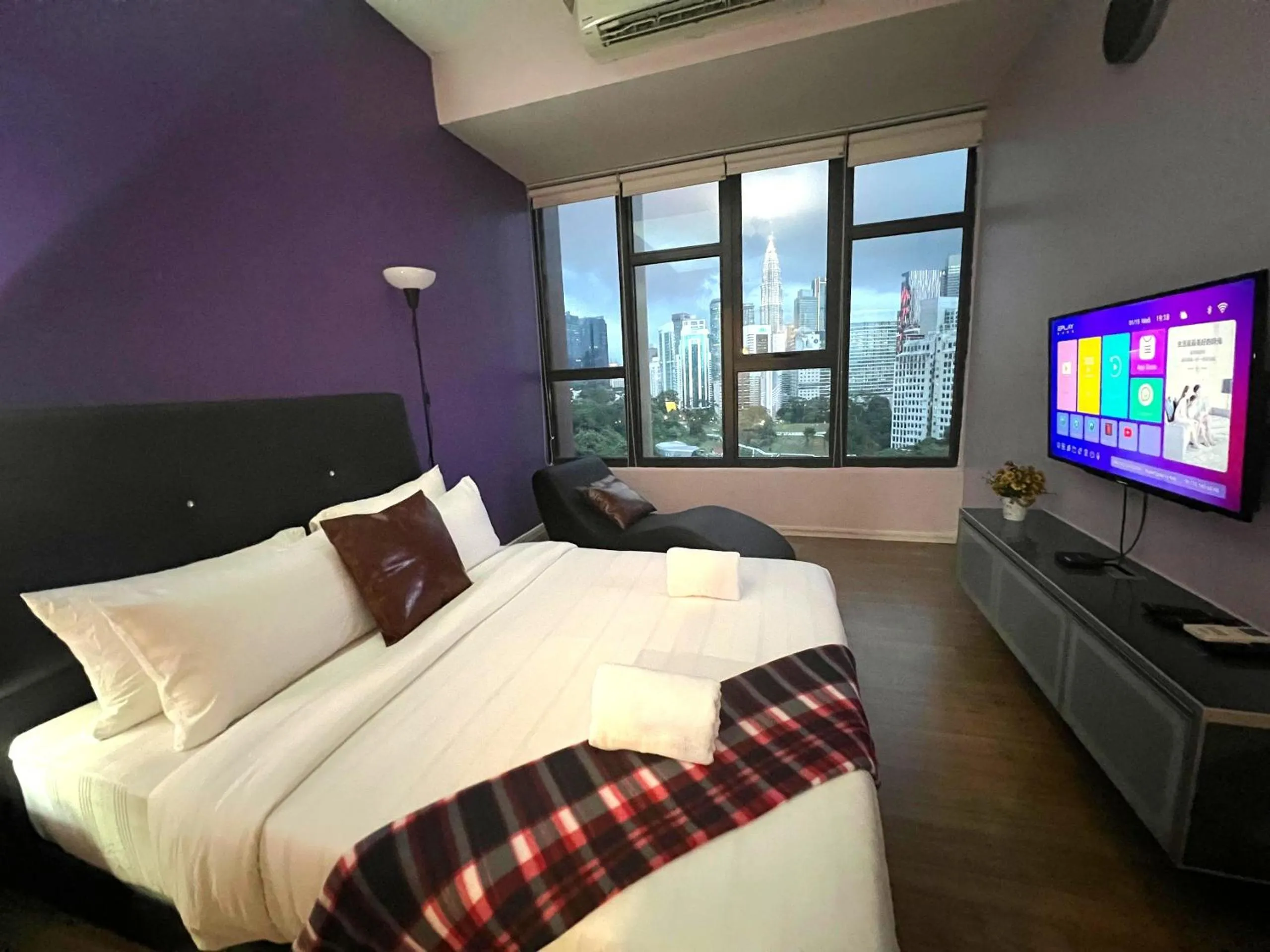 Bed in Ceylonz Suite, Bukit Bintang by MK HOME