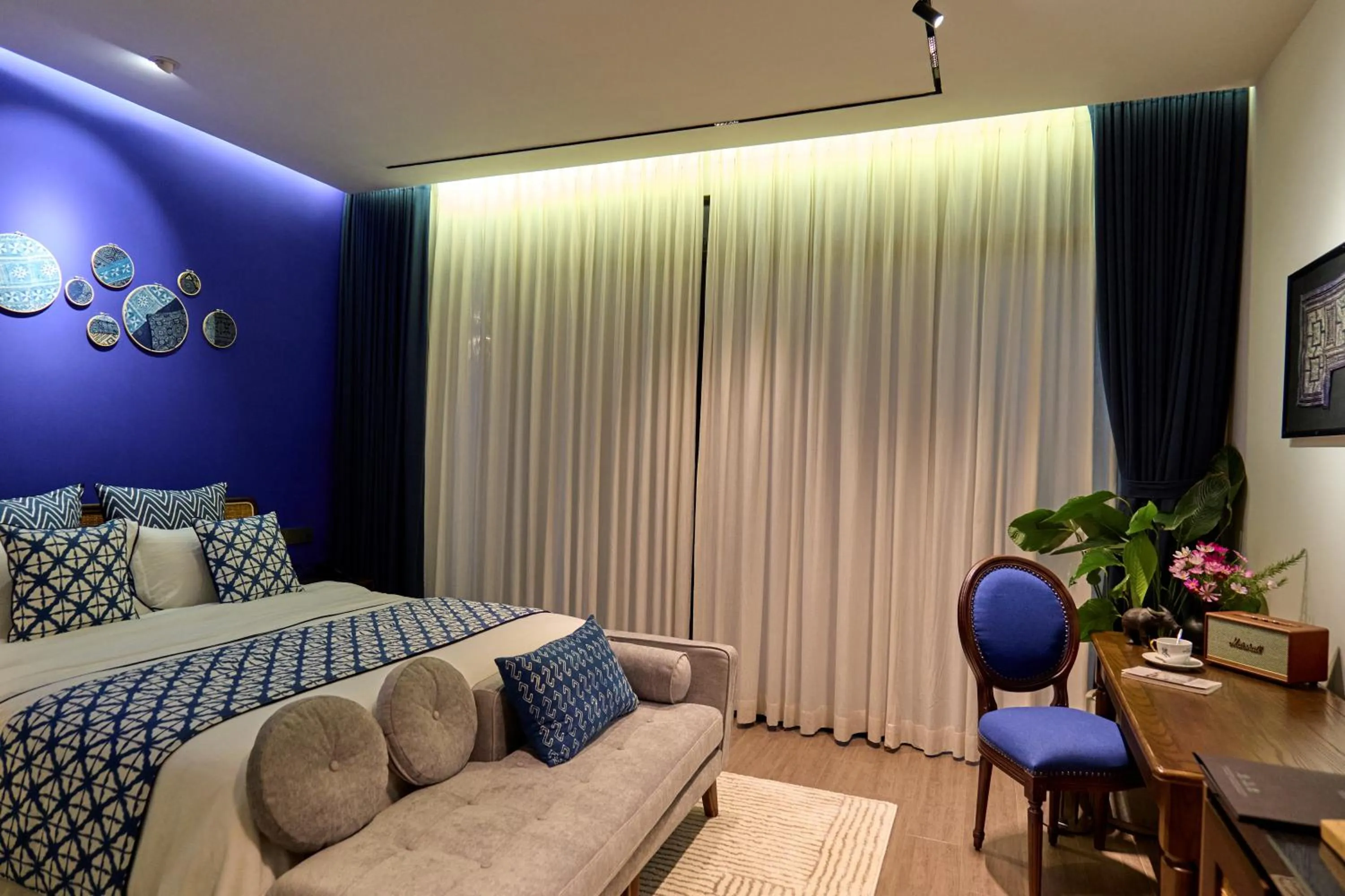 Bed in The Coffee City - Healing & Retreats