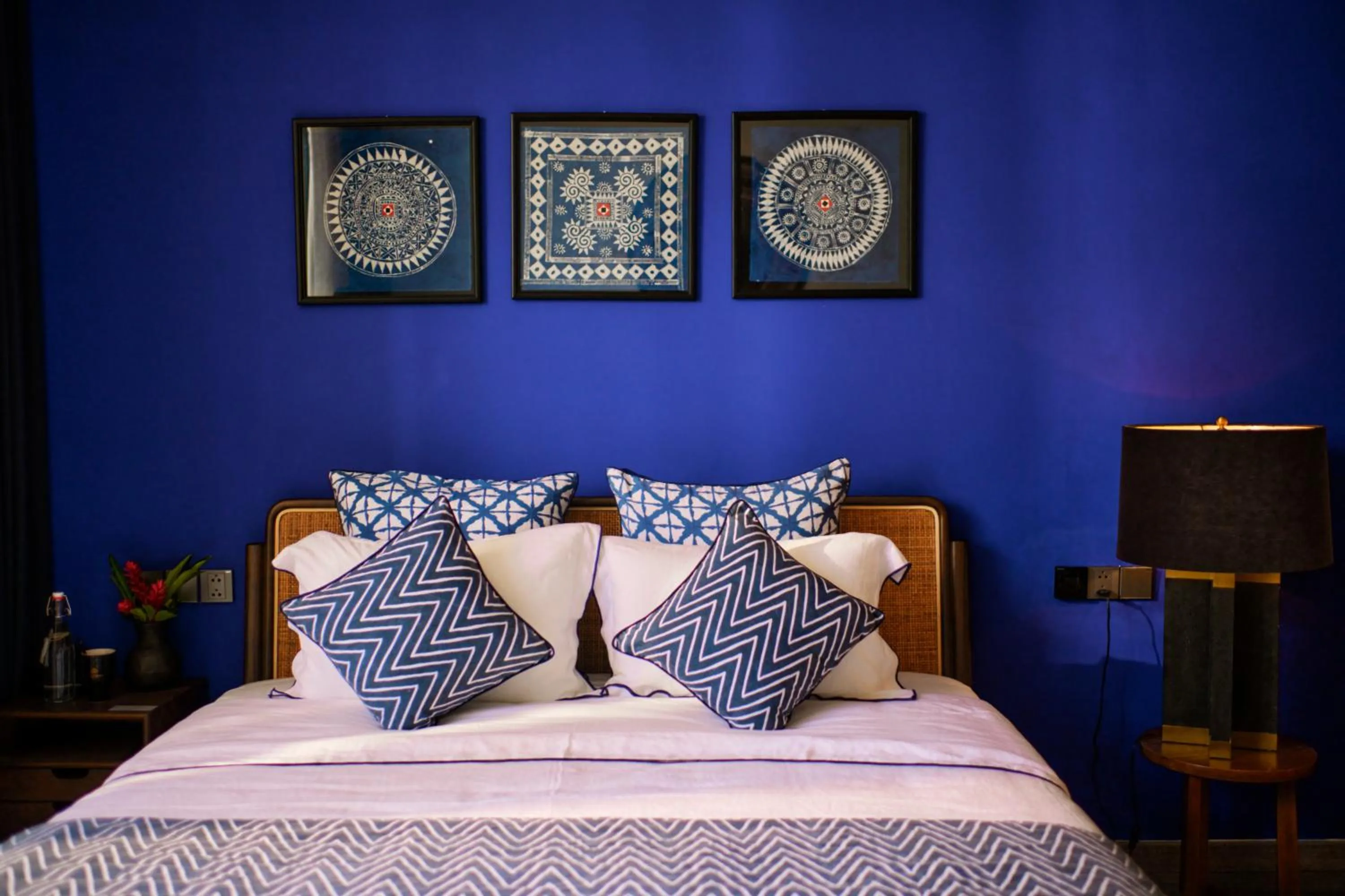 Bed in The Coffee City - Healing & Retreats