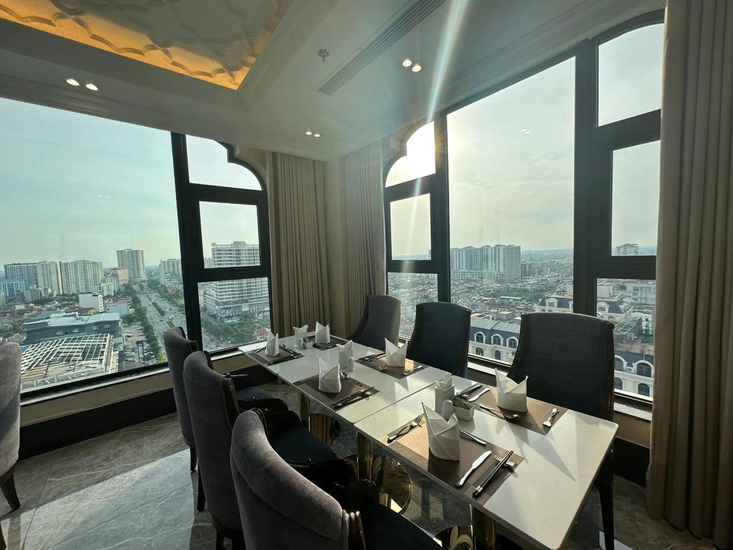 Restaurant/places to eat in Kinh Bắc Palace Hotel