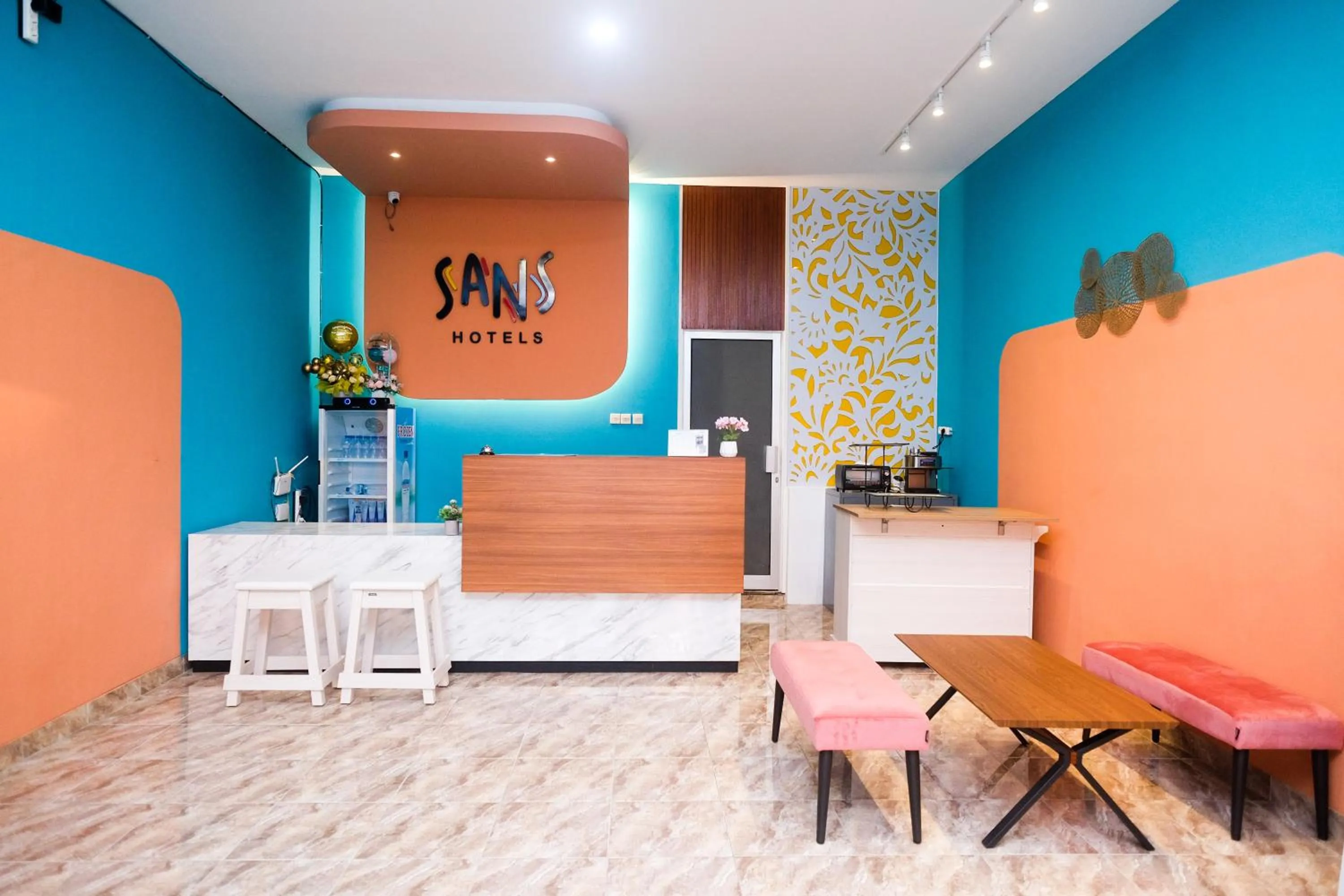 Lobby or reception in Sans Hotel City Park Medoho Semarang