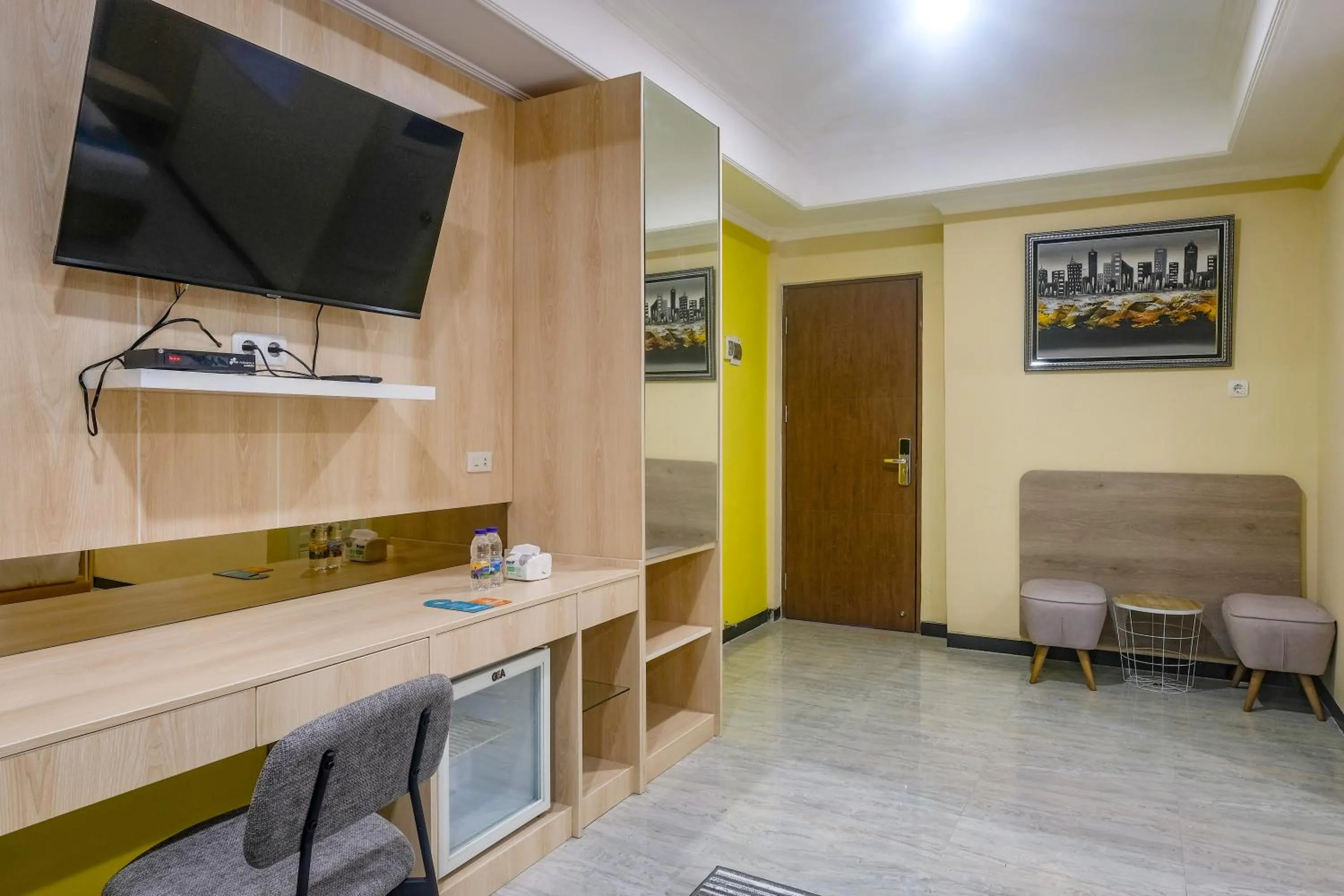 Bedroom in Sans Hotel City Park Medoho Semarang