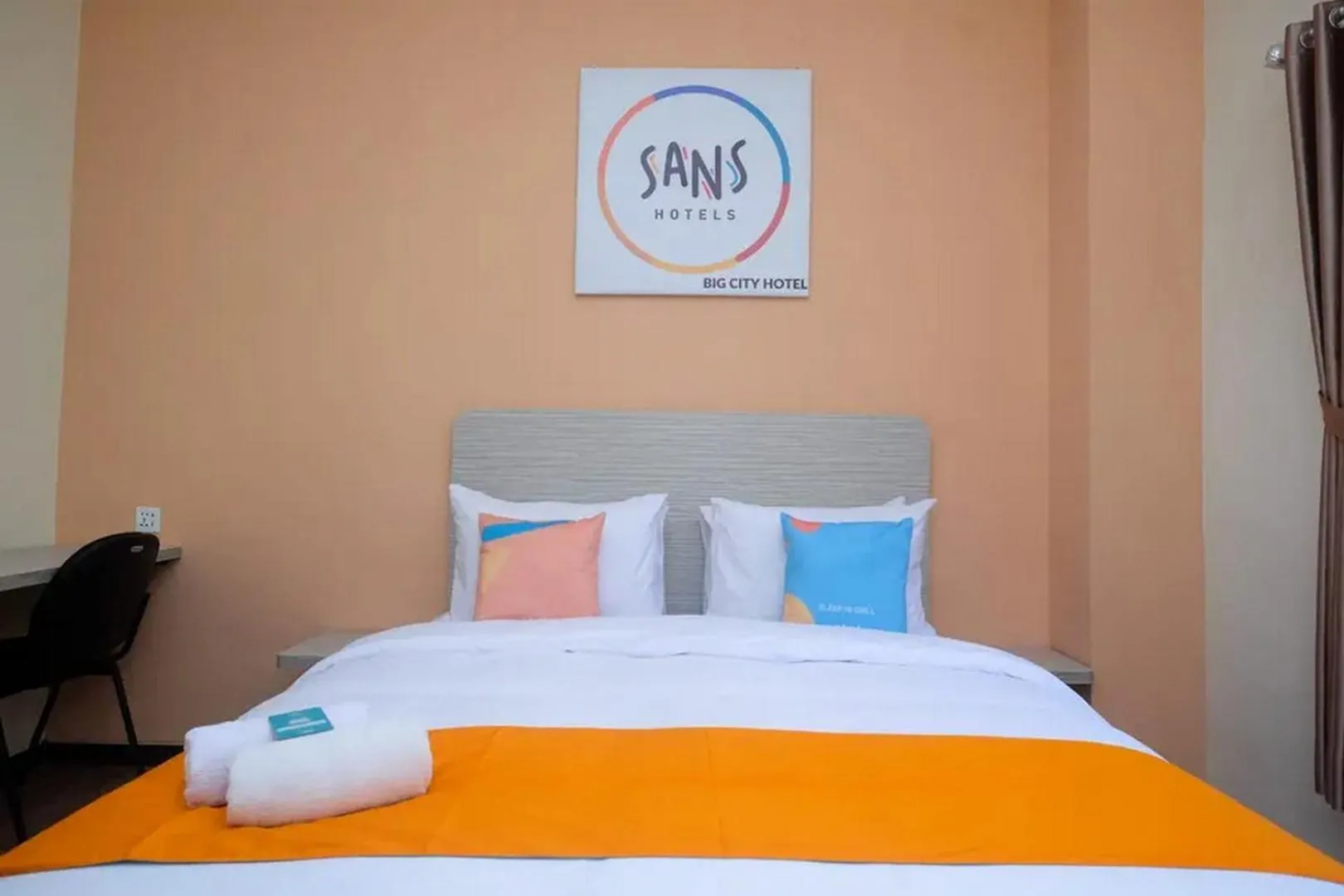 Bedroom, Bed in Sans Hotel City Park Medoho Semarang