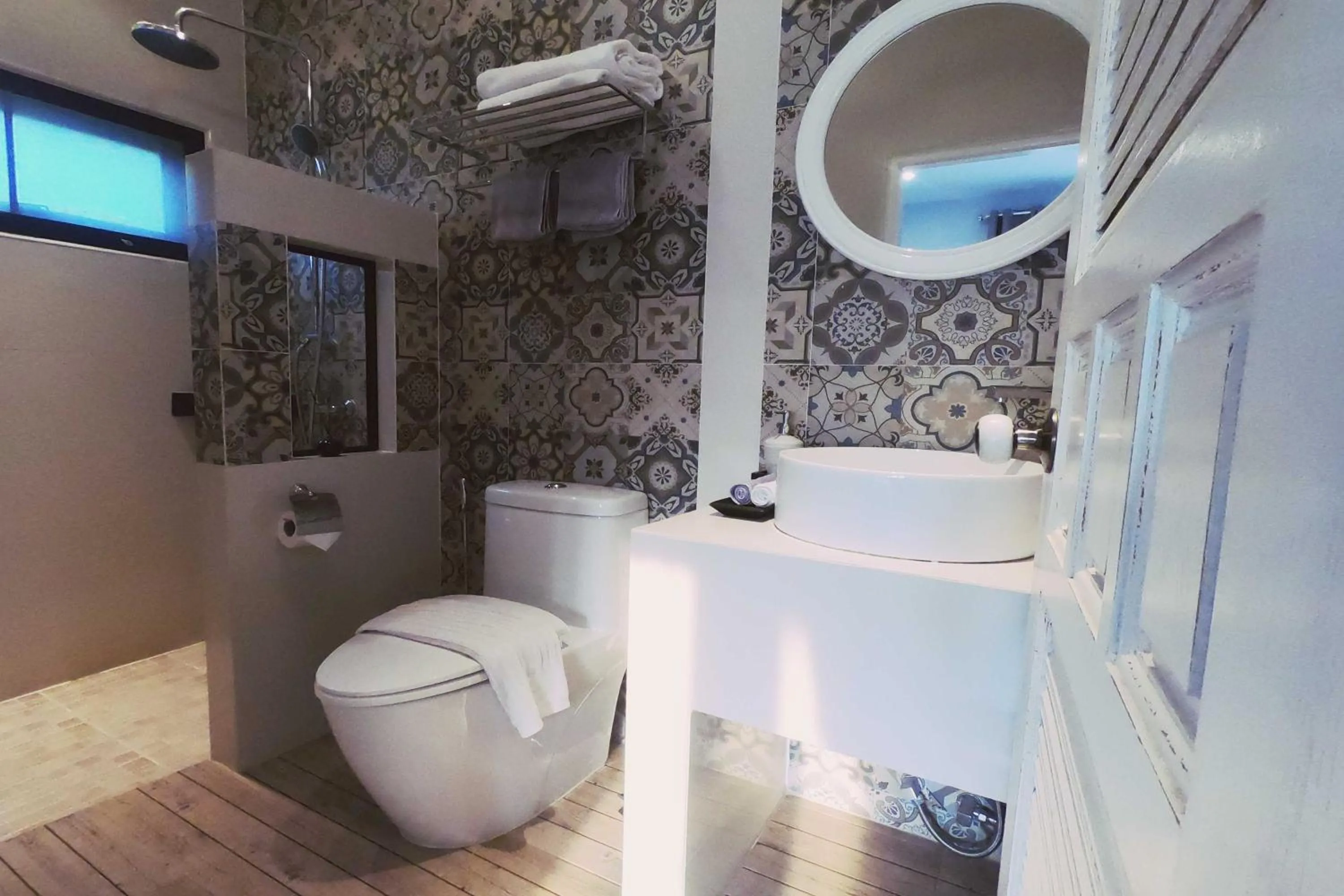 Bathroom in I-Destiny Gallery Resort