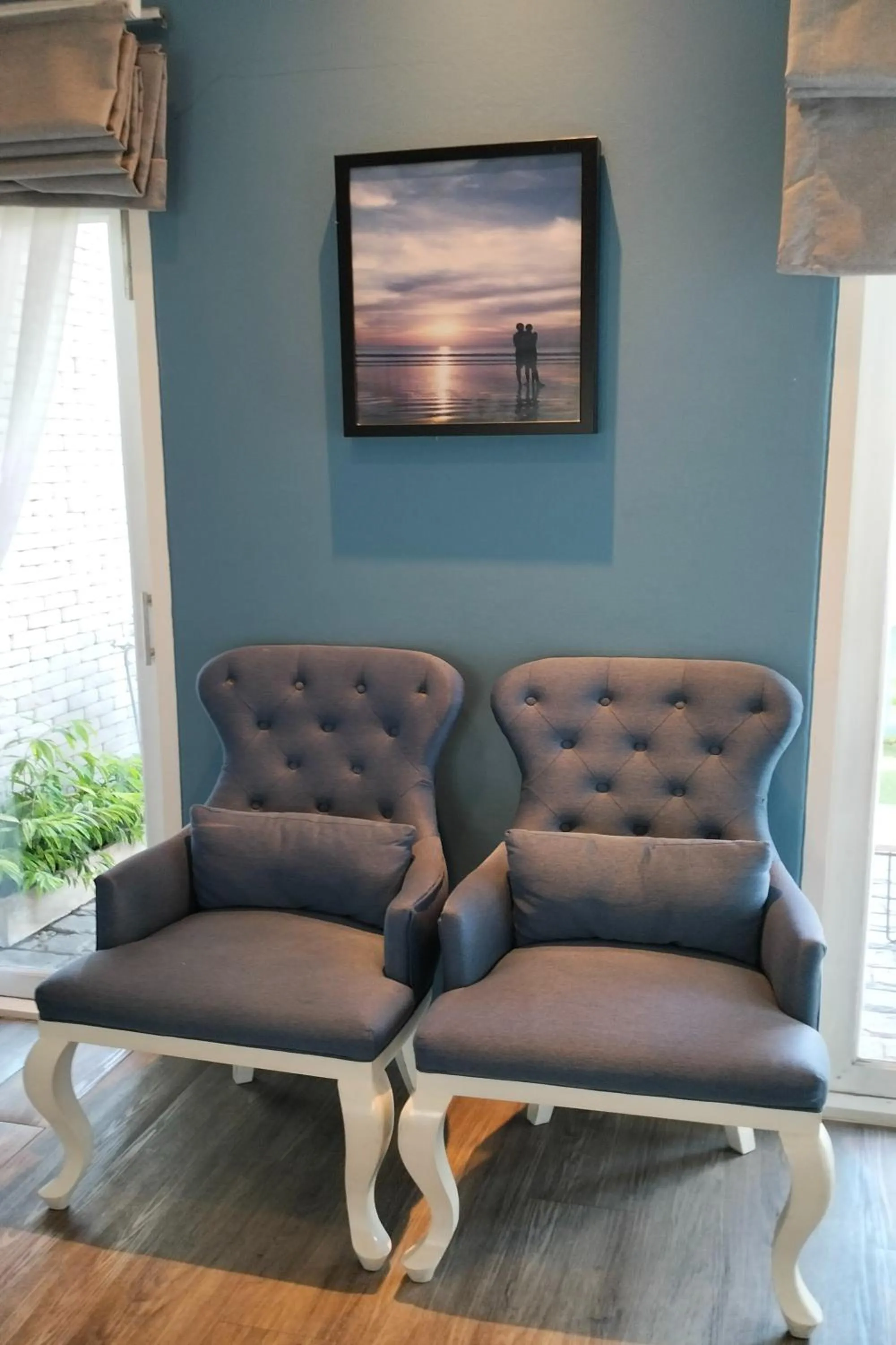 Seating area in I-Destiny Gallery Resort