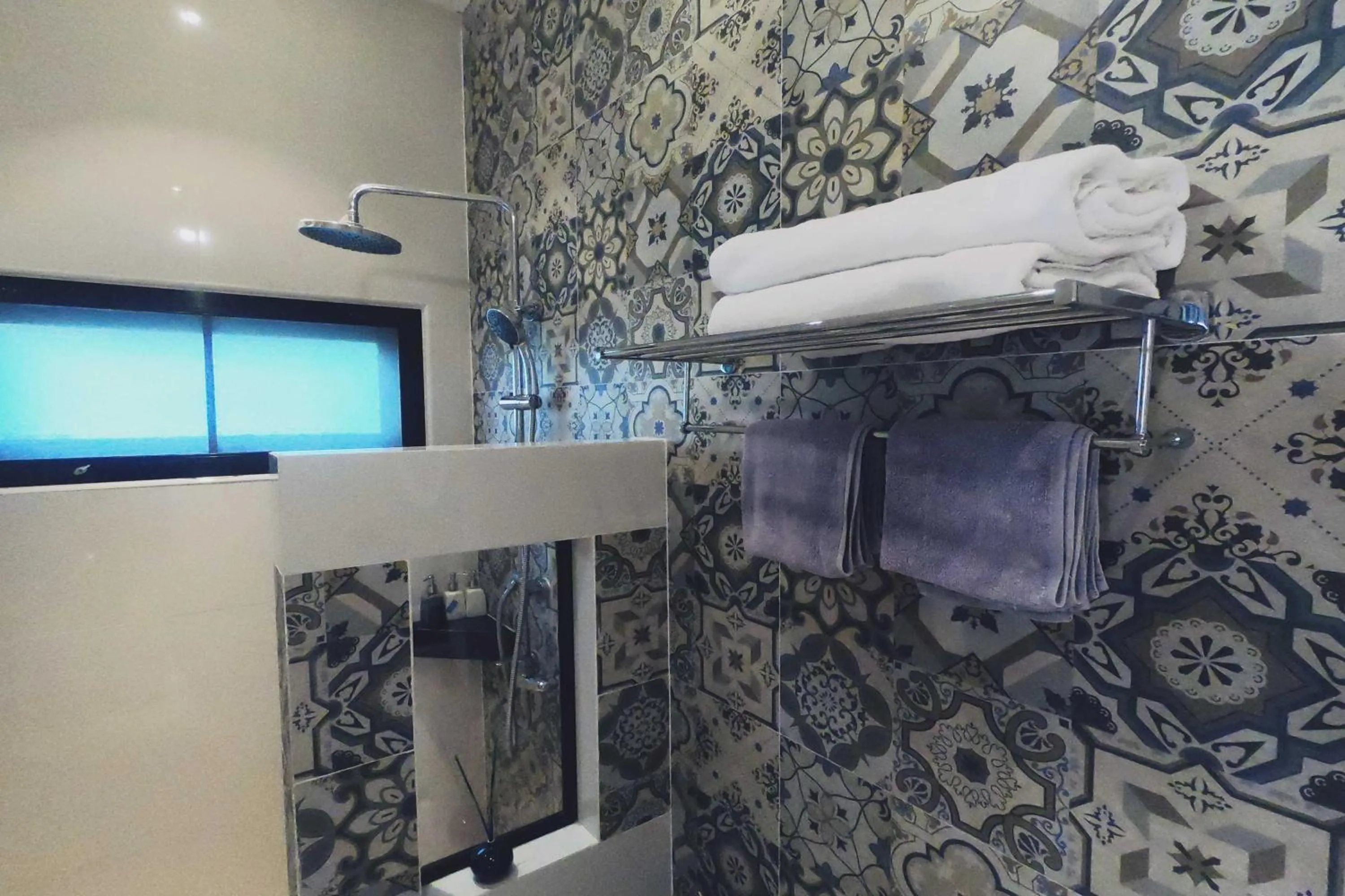 Bathroom in I-Destiny Gallery Resort