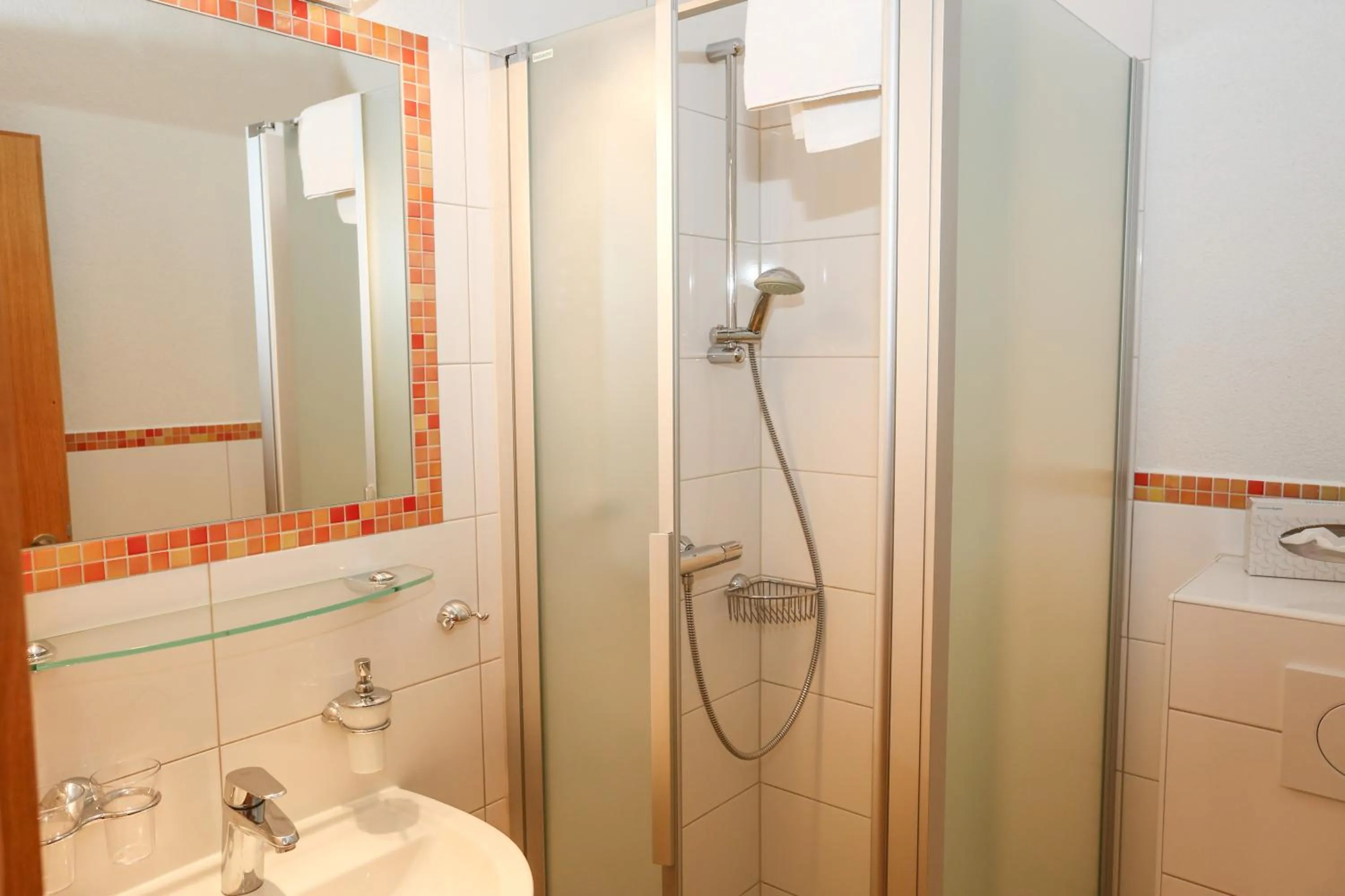 Shower in Gasthof Leitner - Der Wirt an der Klamm