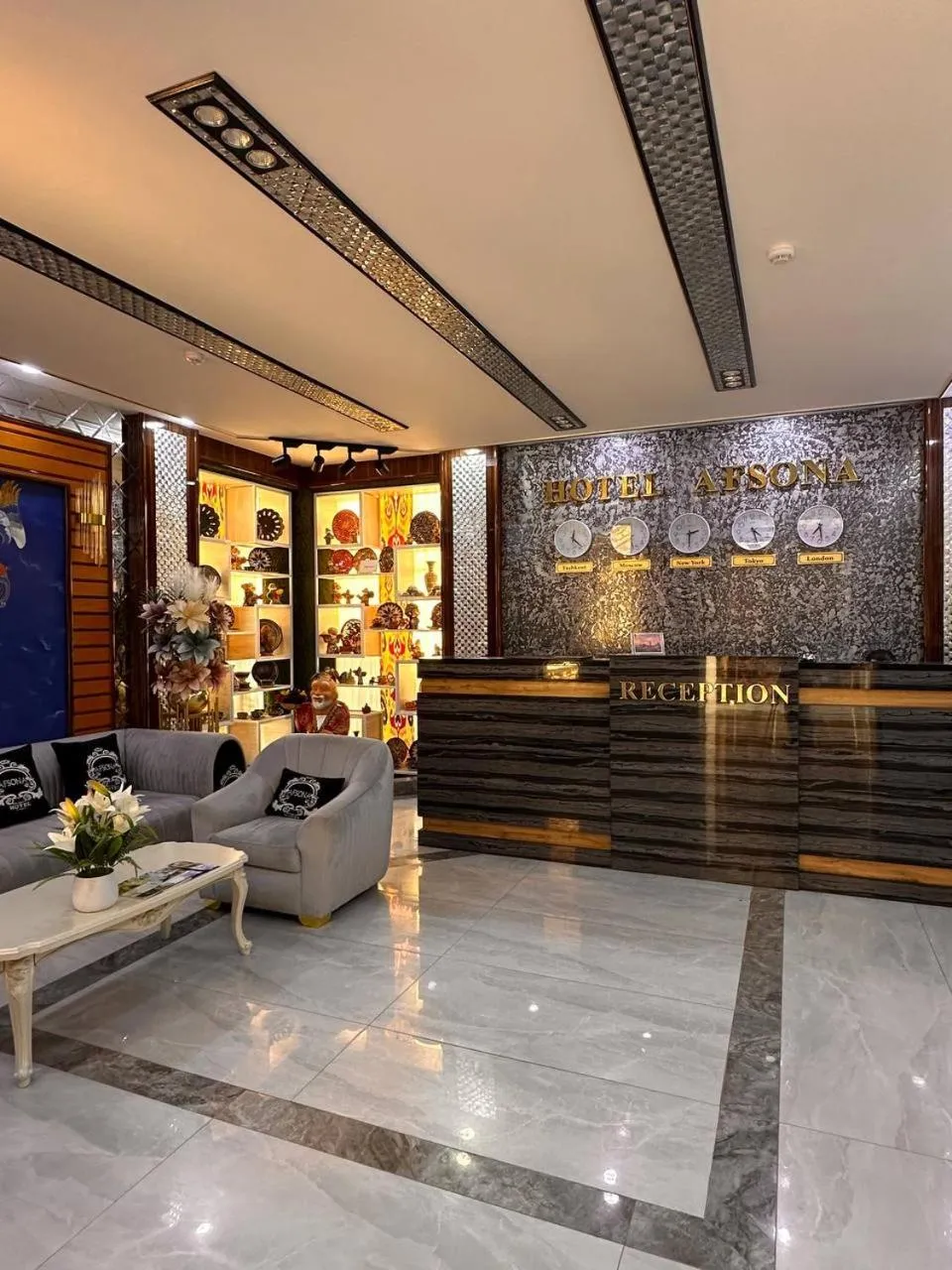 Lobby or reception in Afsona Hotel
