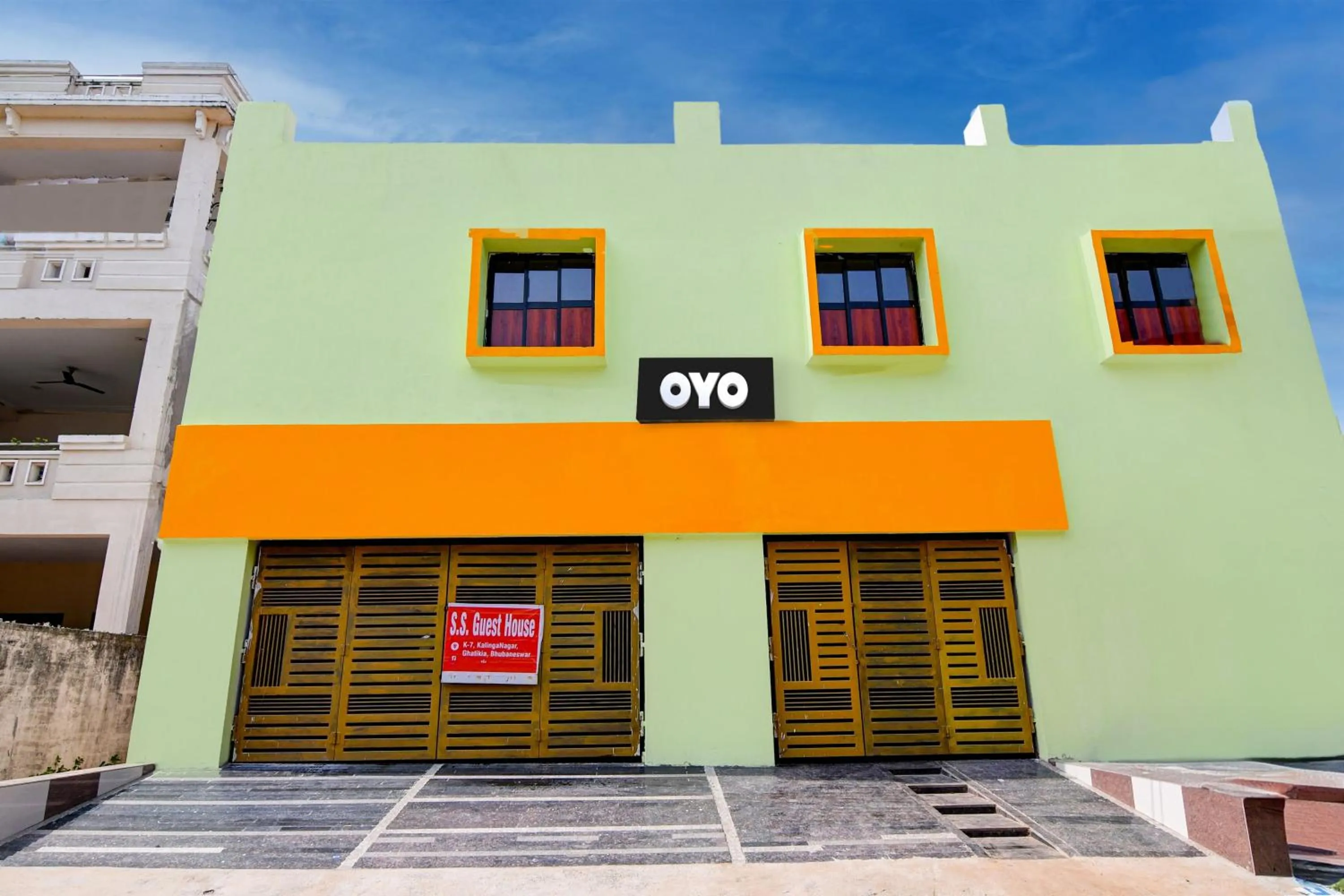 Facade/entrance in Hotel O Flagship S S Guesthouse