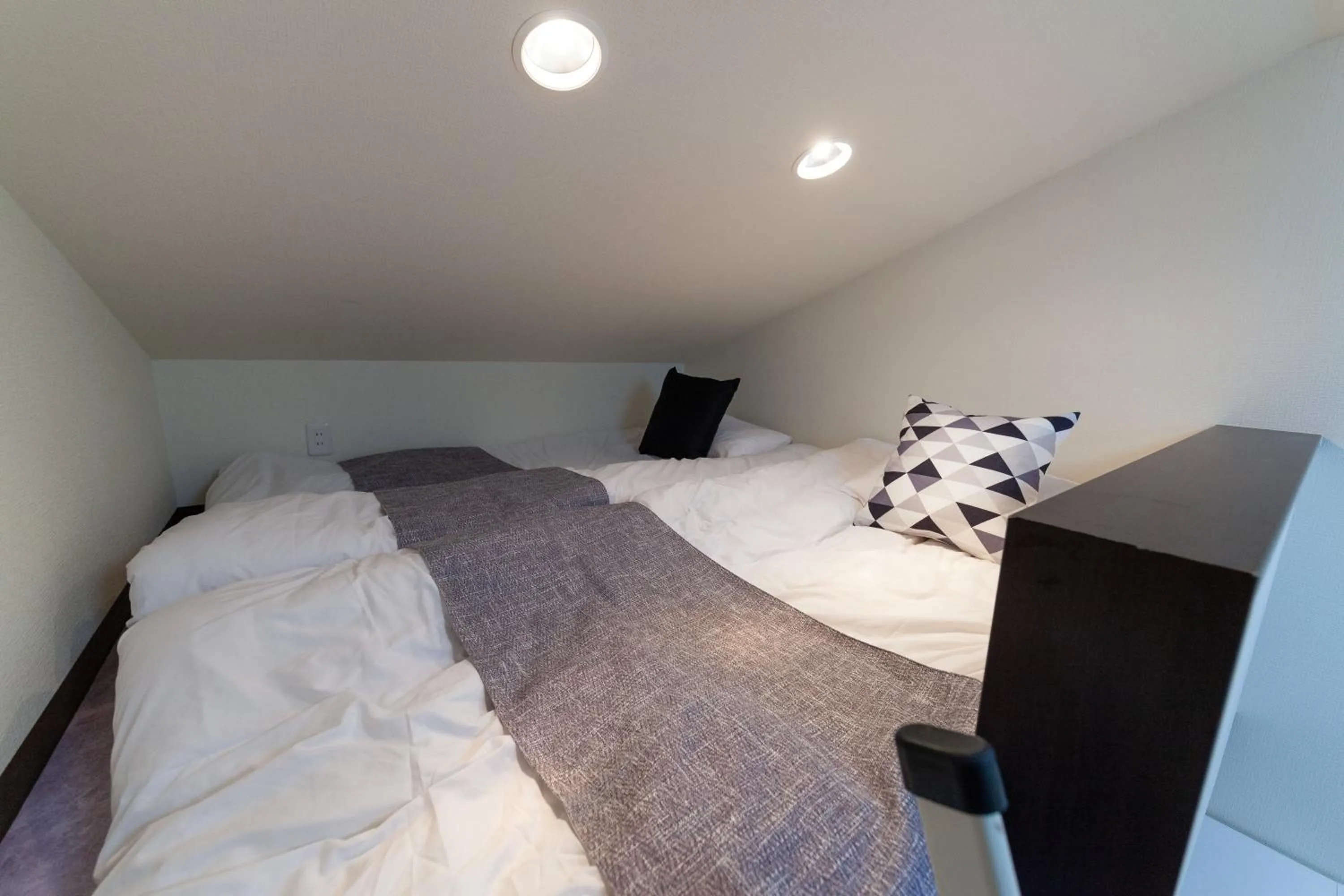 Bed in Vintage Design Kagurazaka