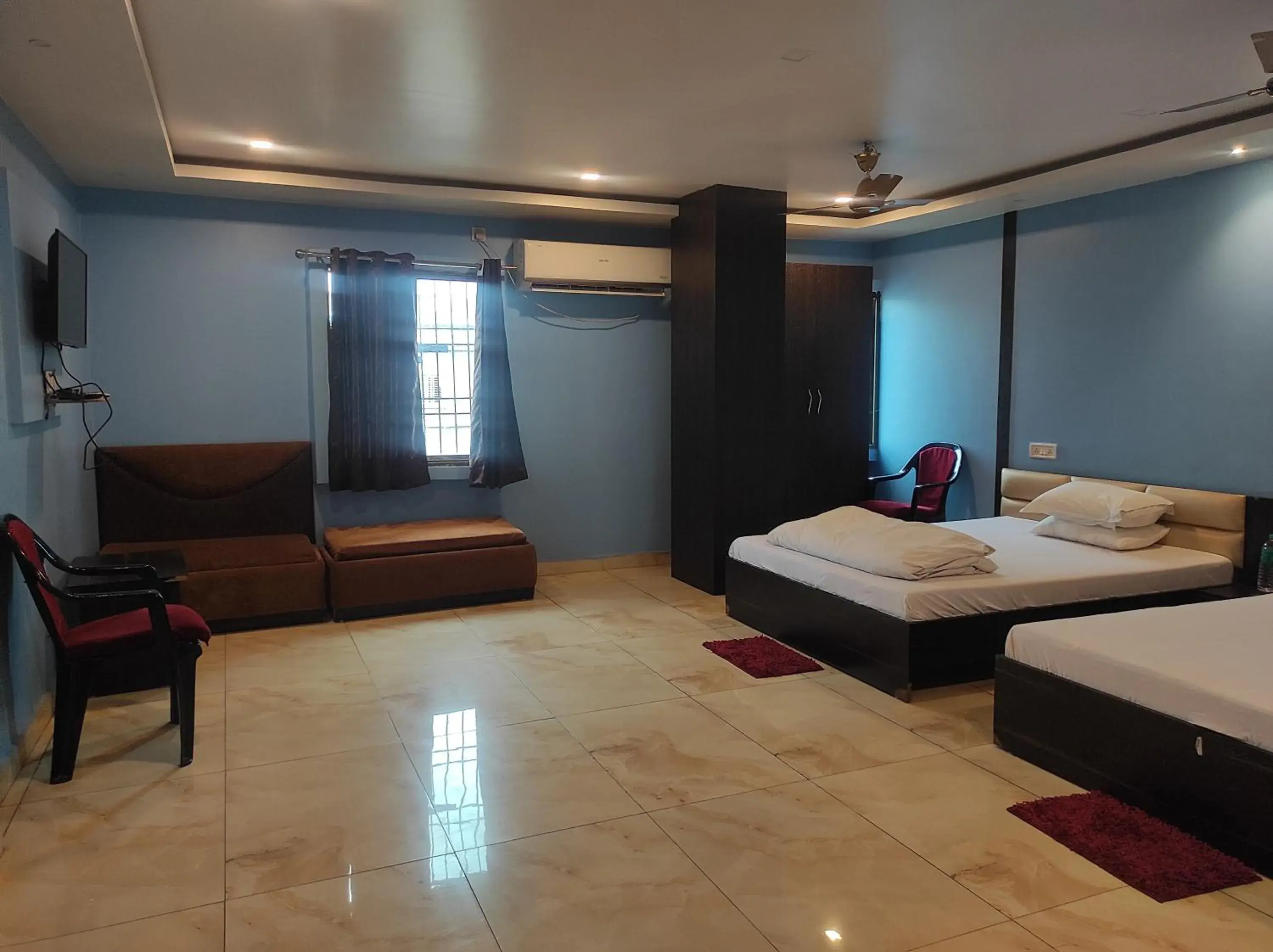 Suite - single occupancy in Hotel Bhagwani Palace Suite - single occupancy in Hotel Bhagwani Palace