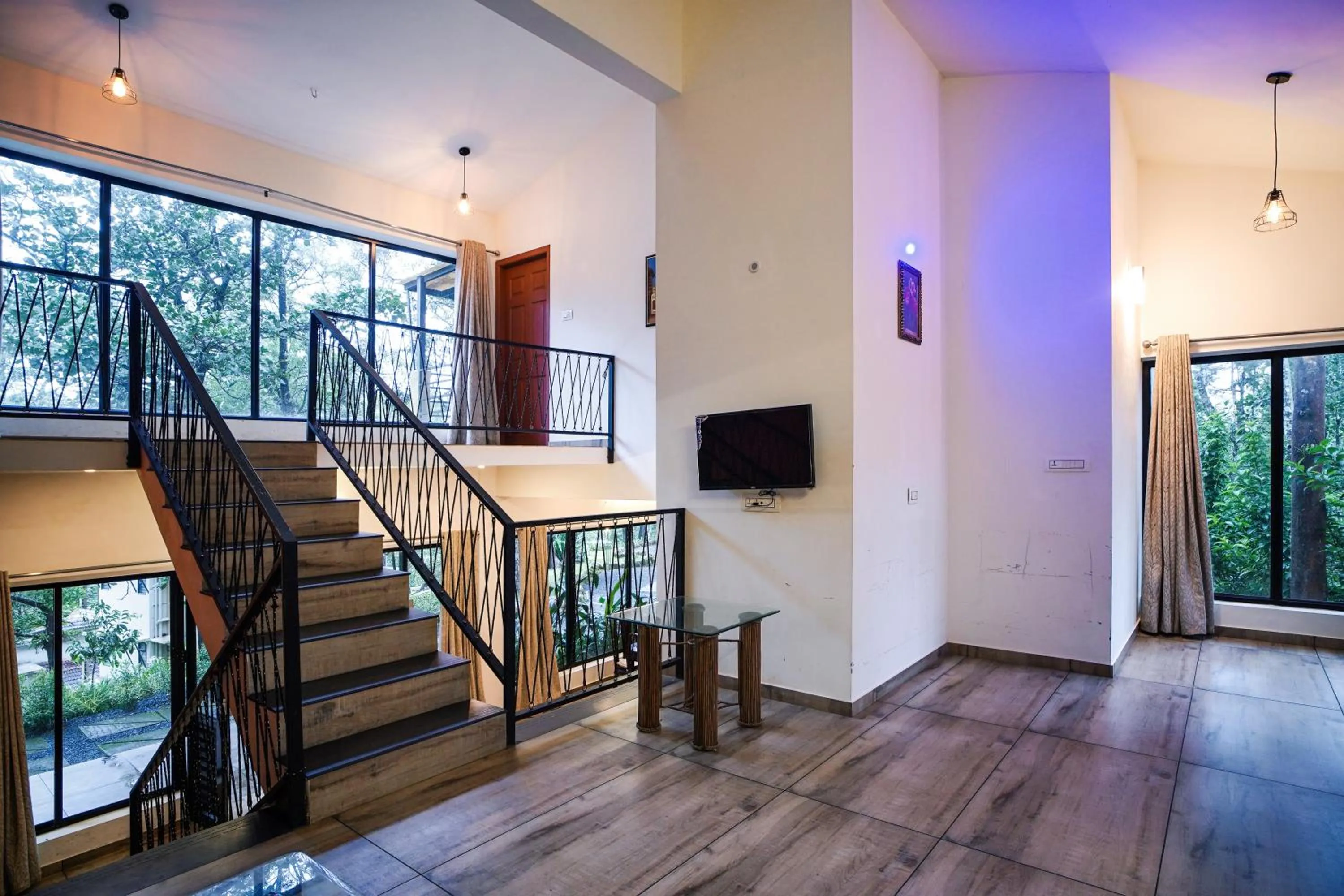 Communal lounge/ TV room in Safari Hills