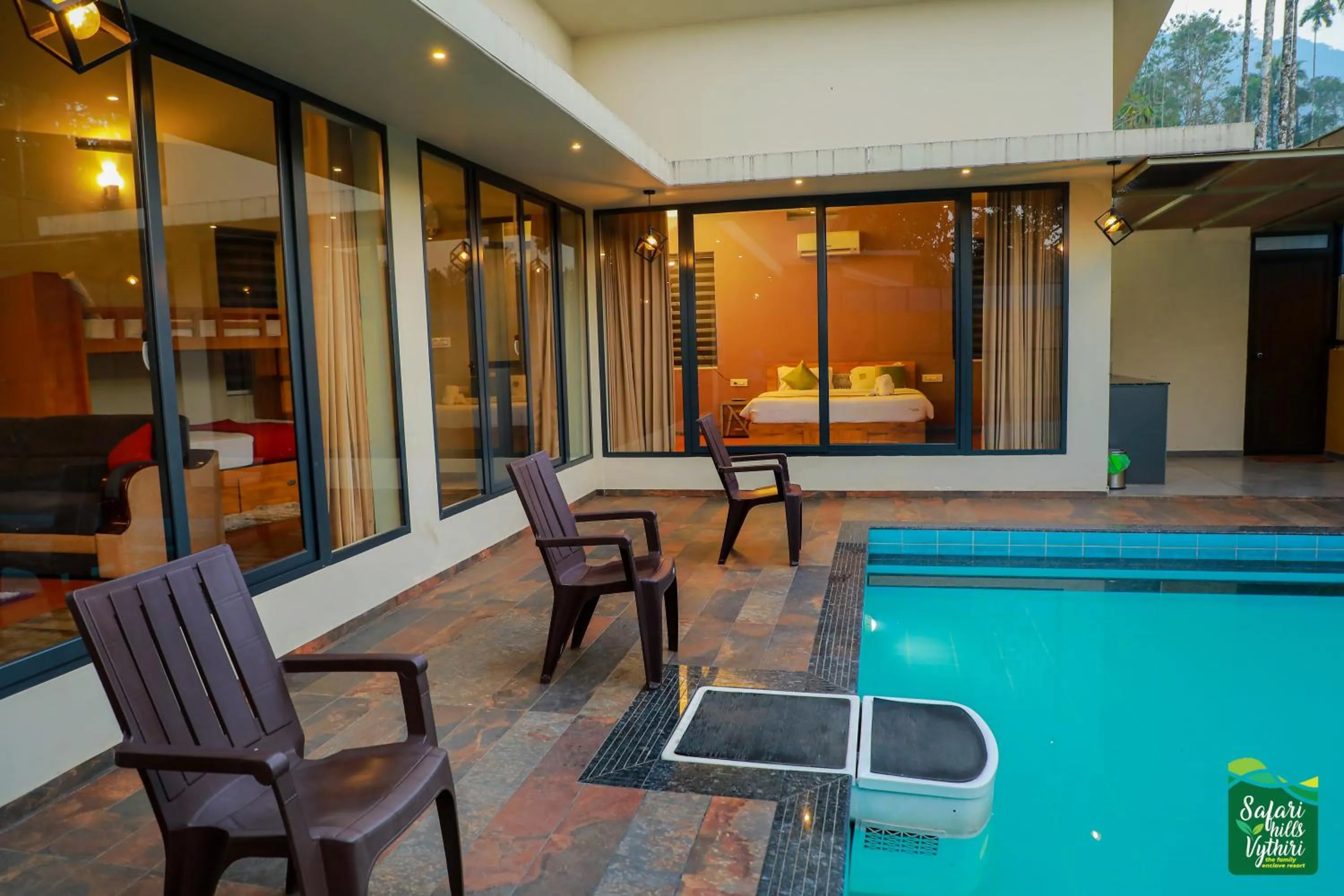 sunbed in Safari Hills