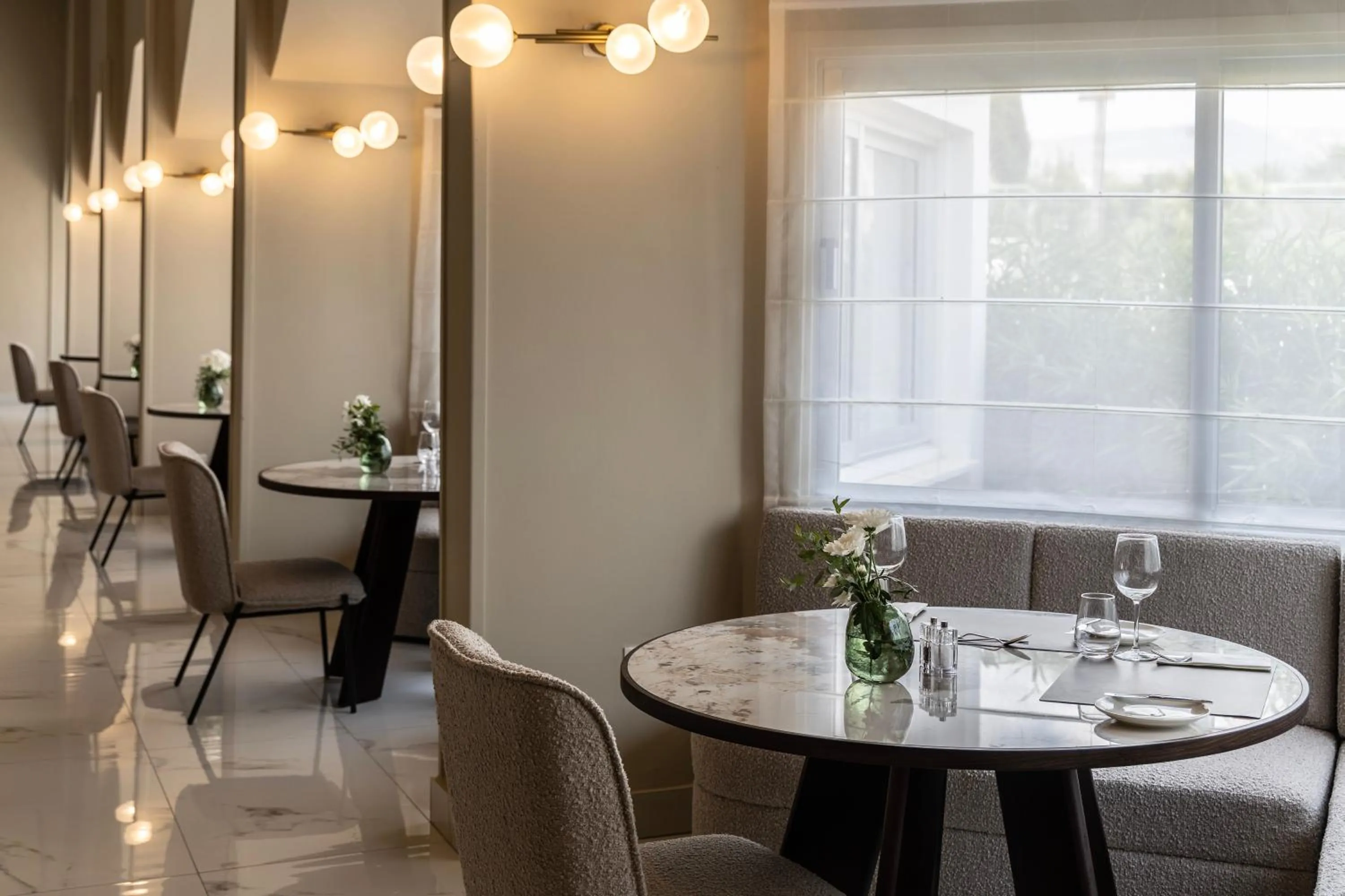 Dining area in Cali Resort & Spa Designed For Adults by Louis Hotels