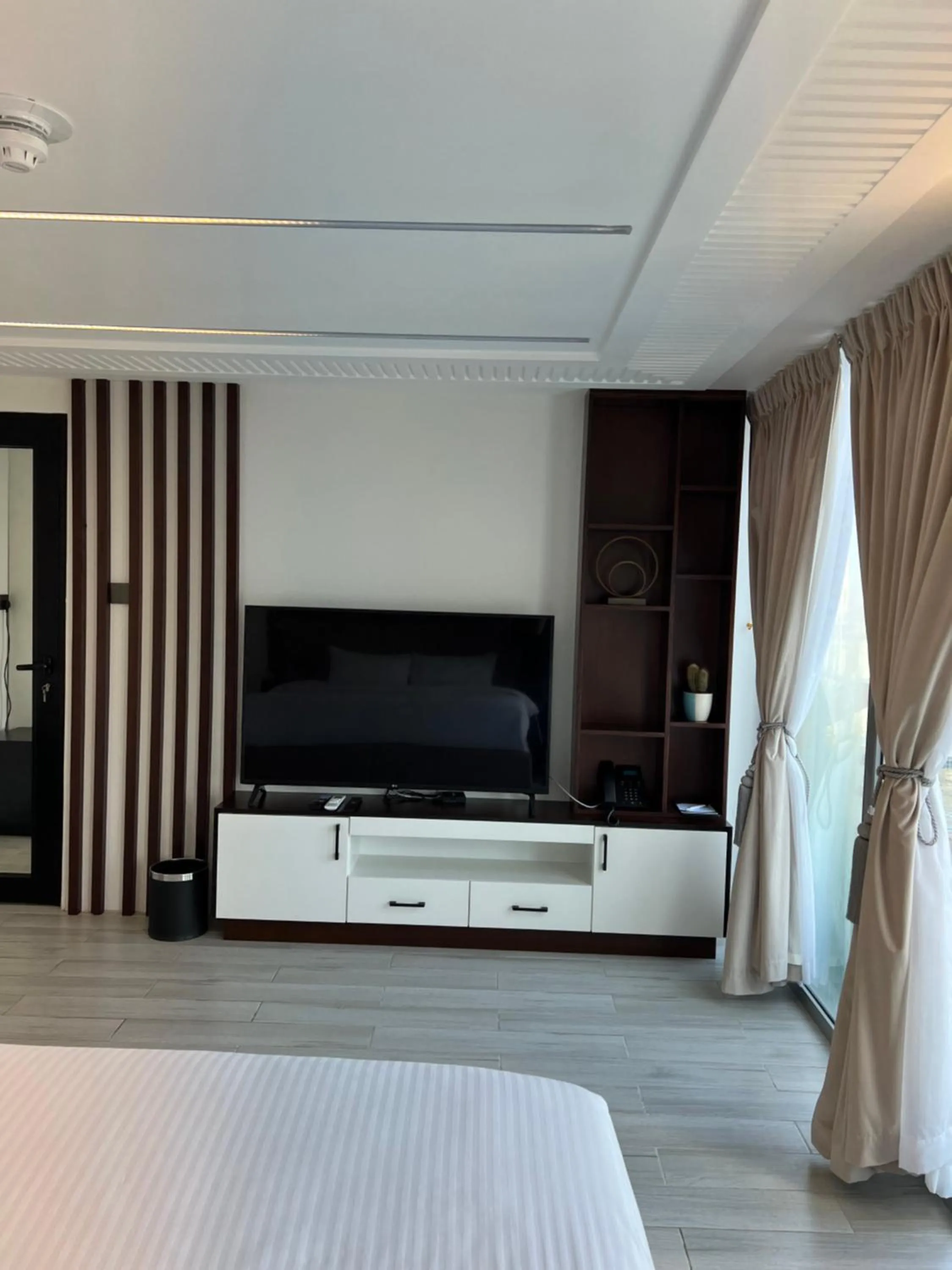 TV and multimedia, Bed in Dibba Mountain Park Resort