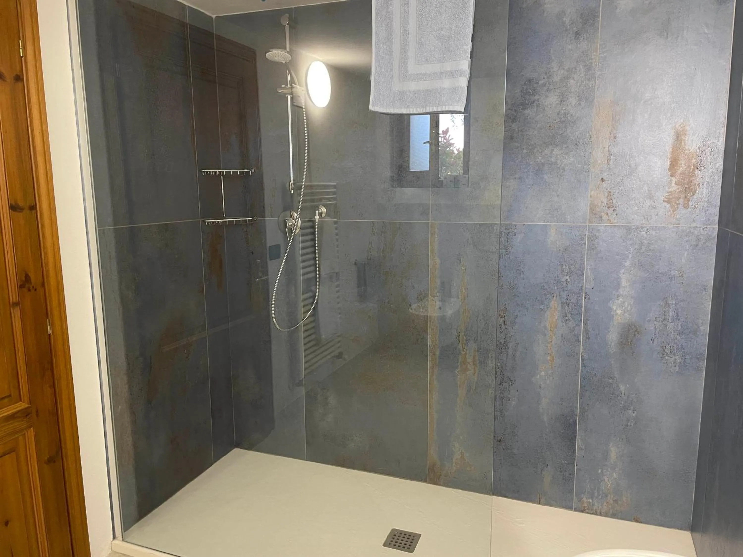 Shower in Casa Vacanza Le Case