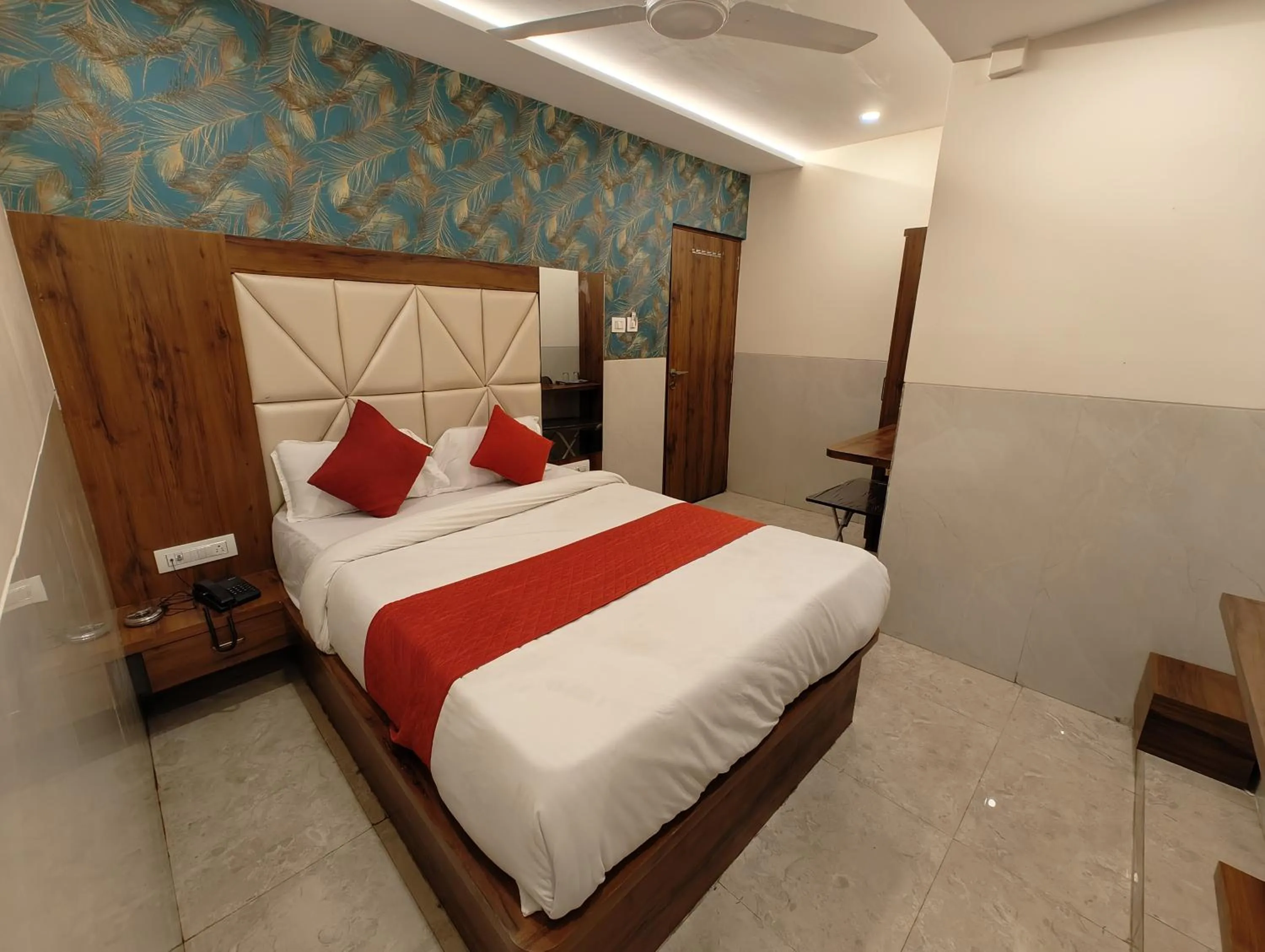 Bedroom, Bed in Hotel Dream Palace Residency - Near to US Embassy Bkc Mumbai
