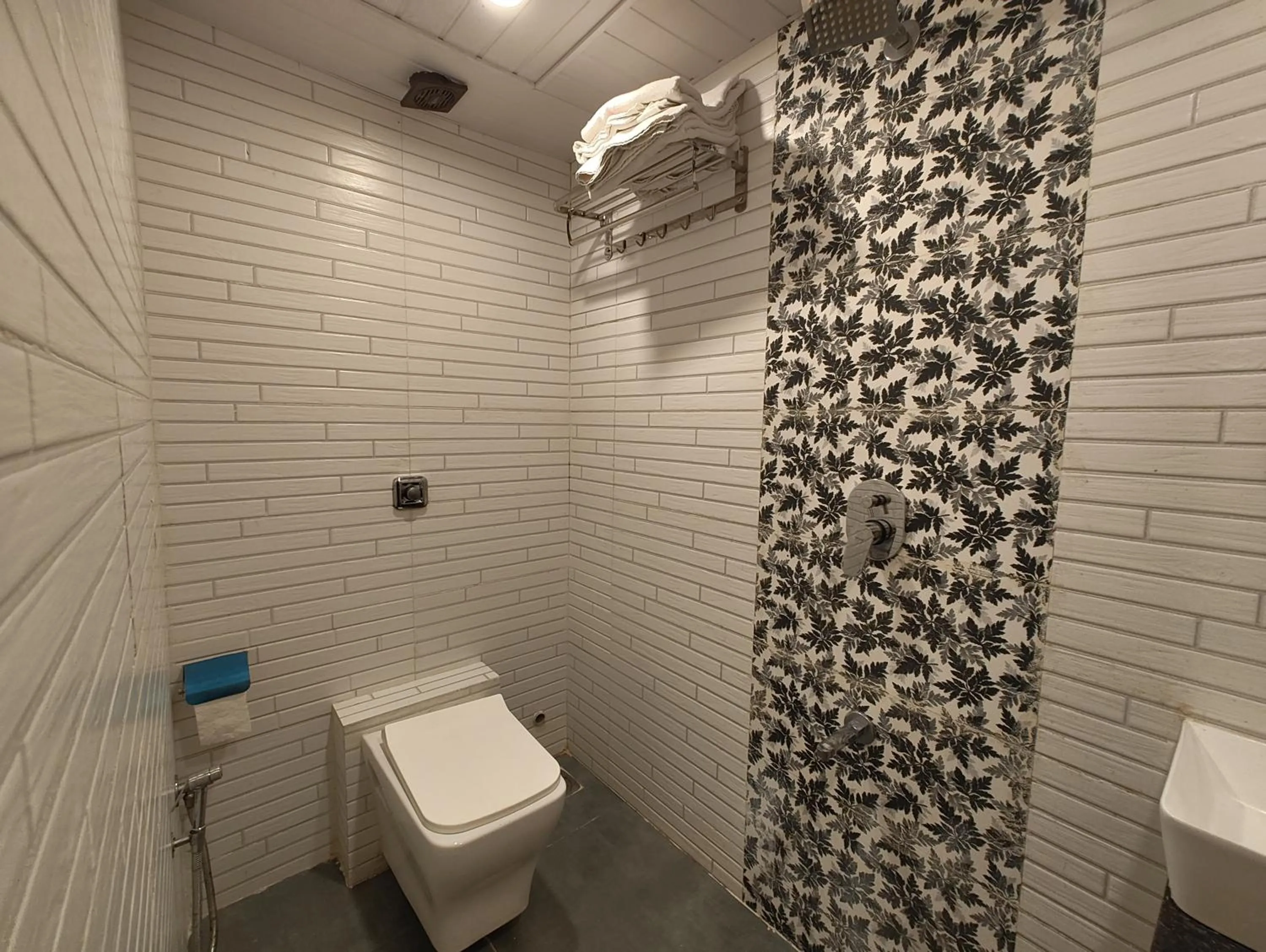 Toilet in Hotel Dream Palace Residency - Near to US Embassy Bkc Mumbai