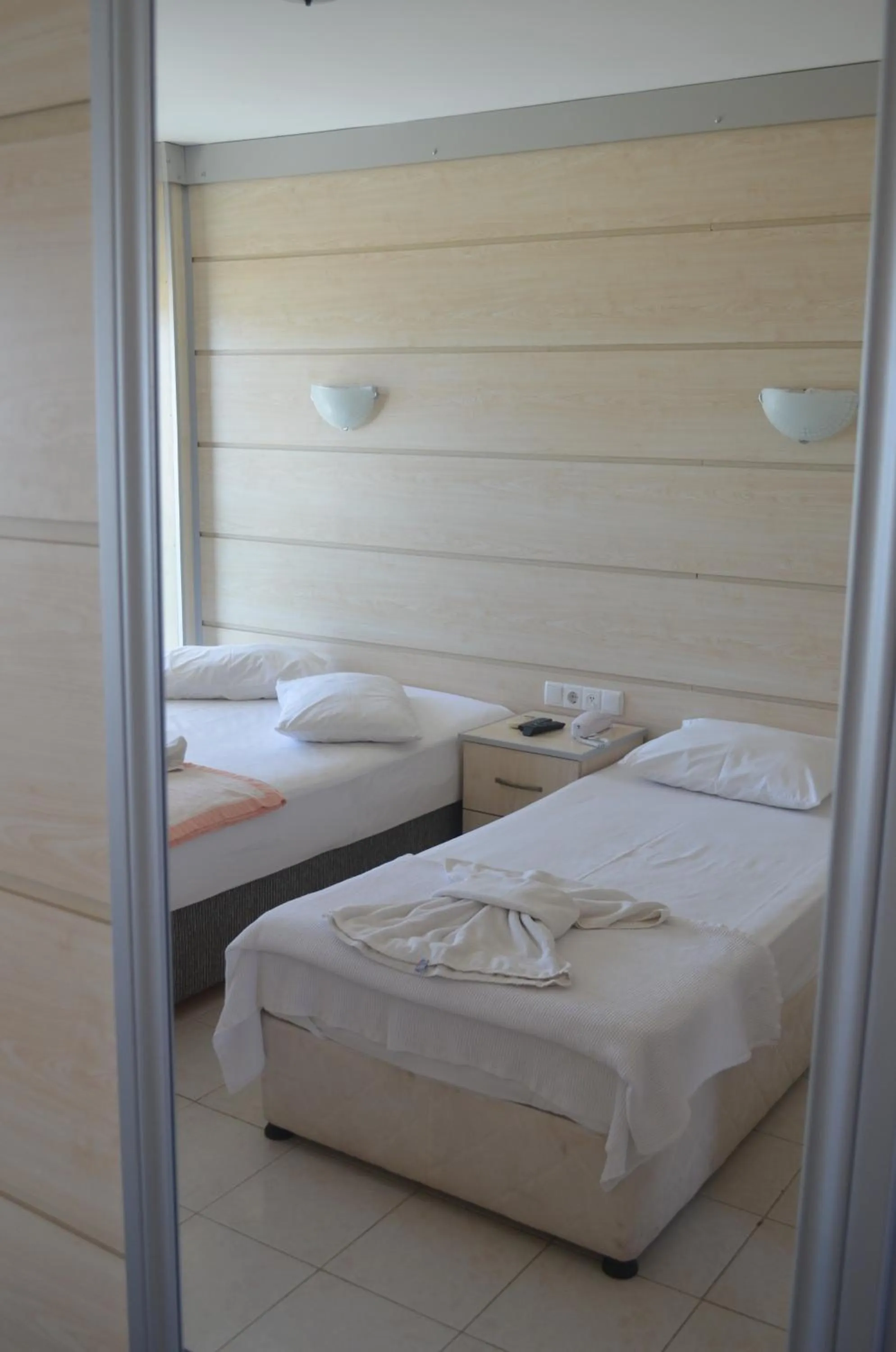 Photo of the whole room in Yasmin Hotel