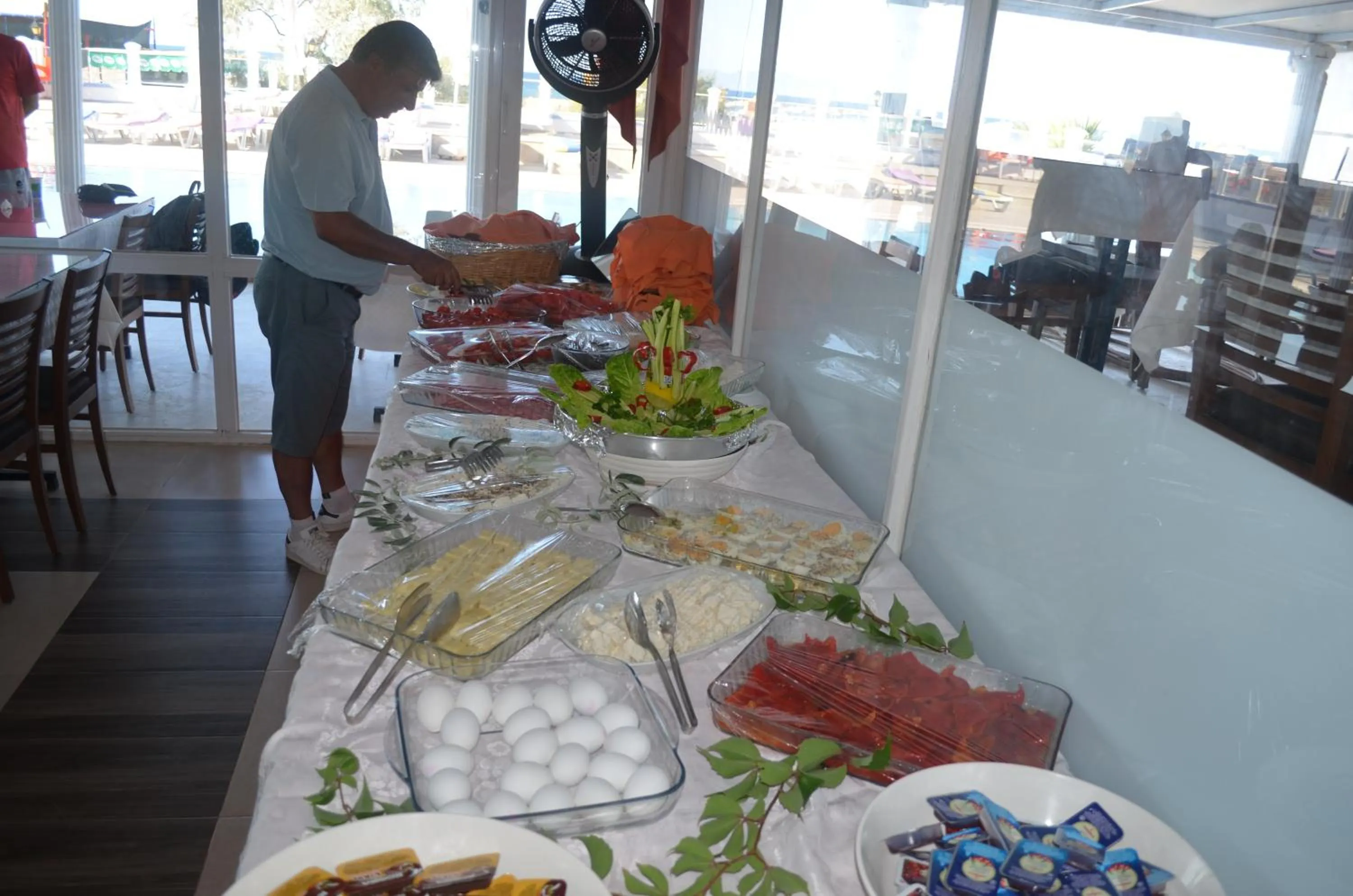 Buffet breakfast in Yasmin Hotel