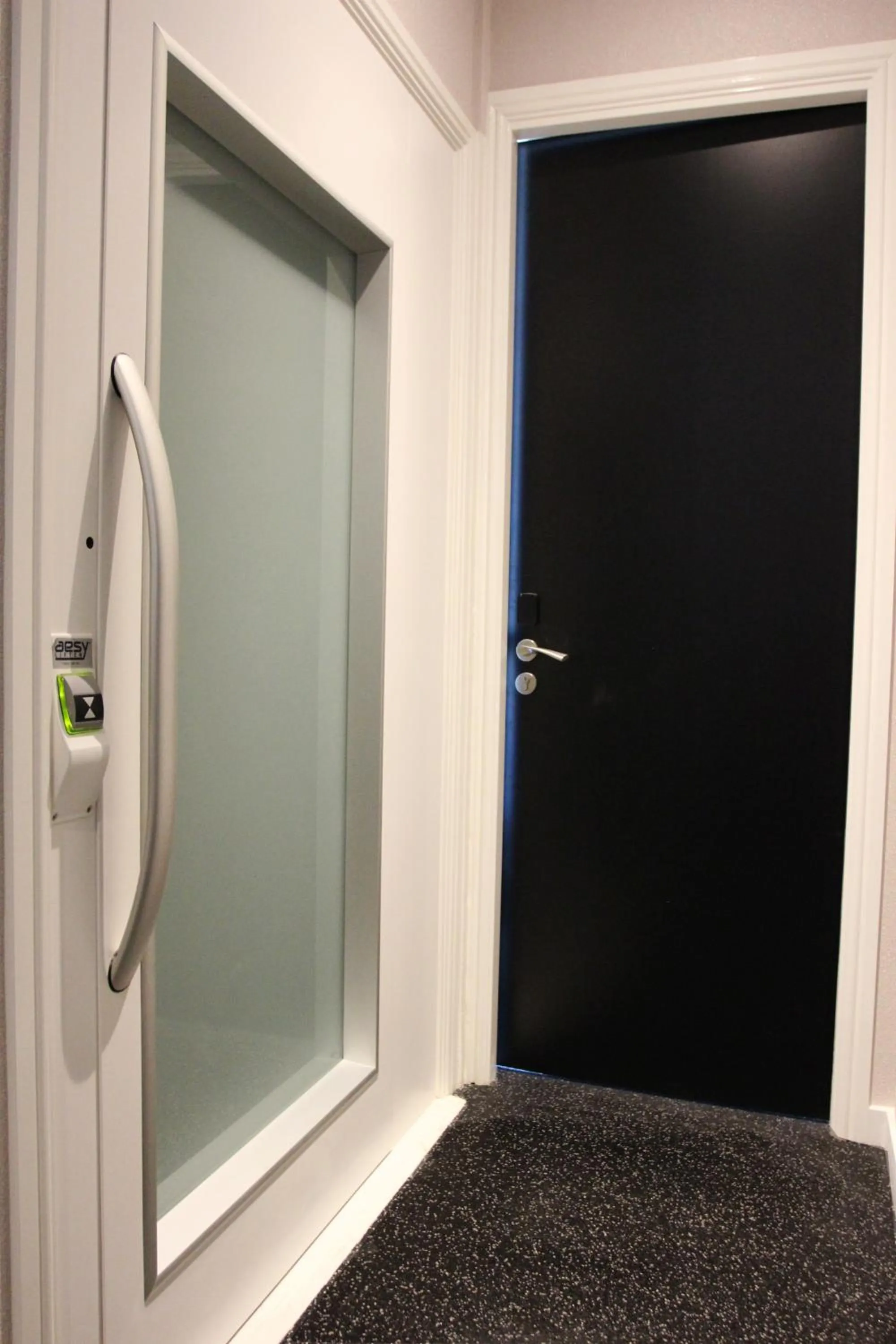 Facade/entrance in Sara's Boutique Hotel