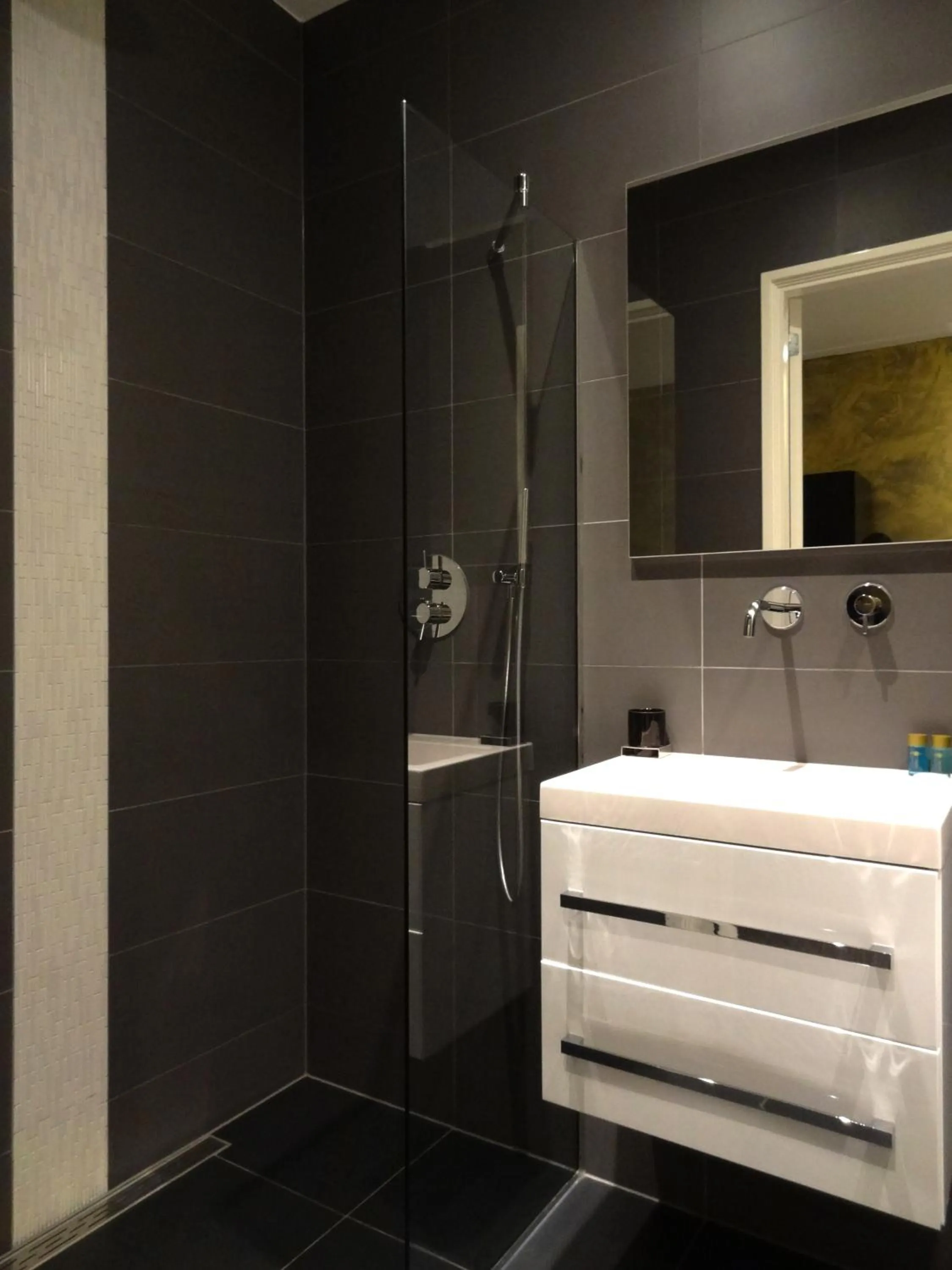 Bathroom in Sara's Boutique Hotel