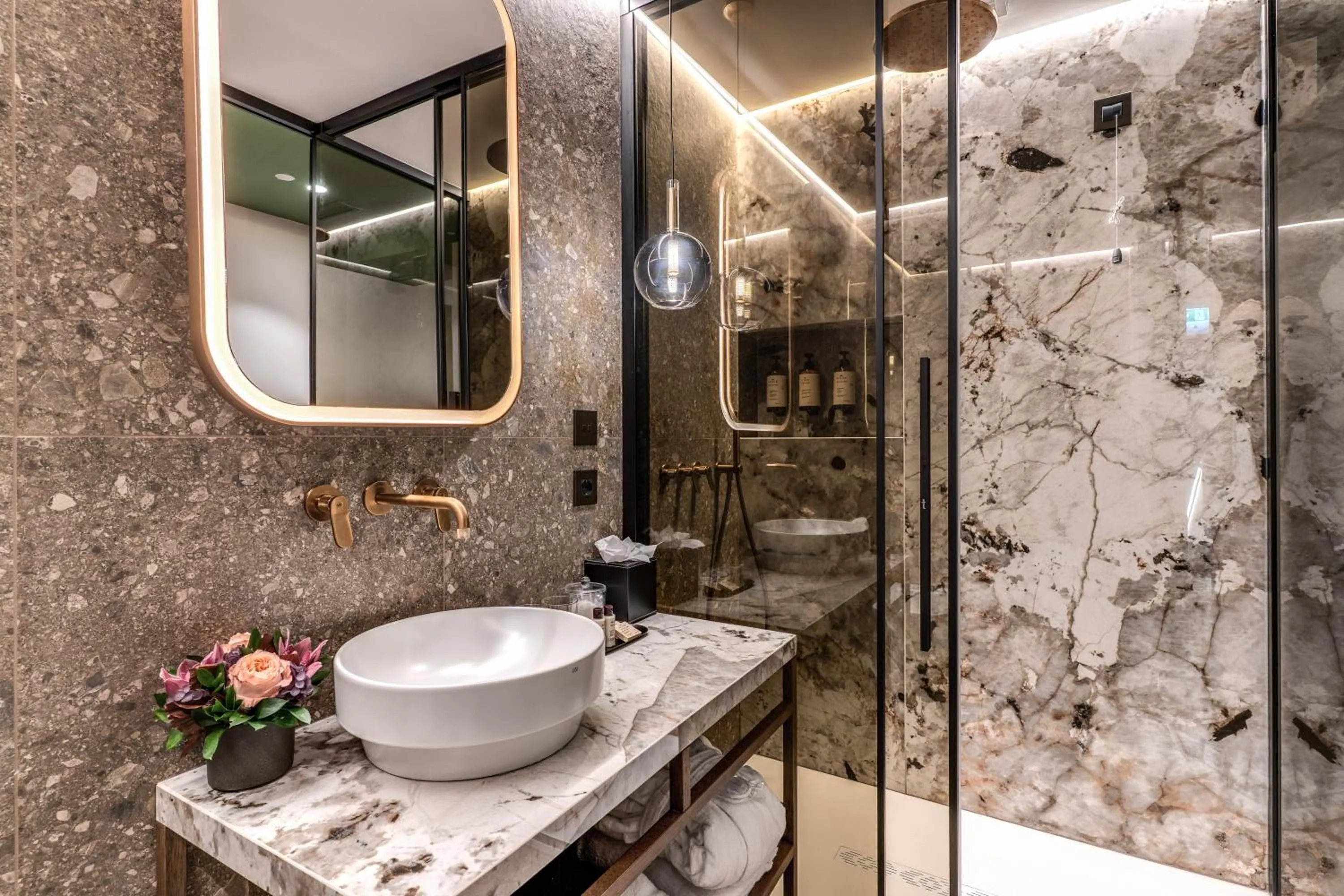 Shower in THE STEPS Hotel - by Eitch Collection