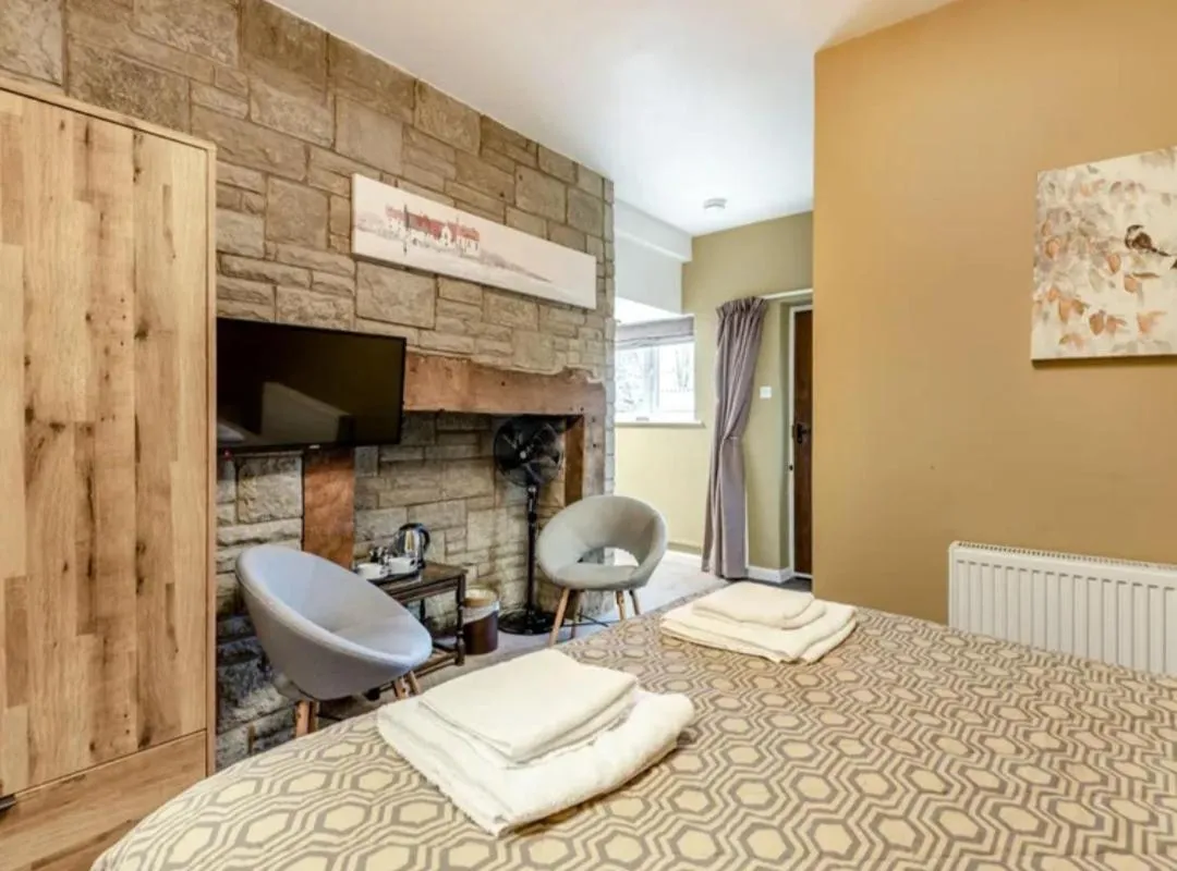 Bed in Curly Tail Accommodation