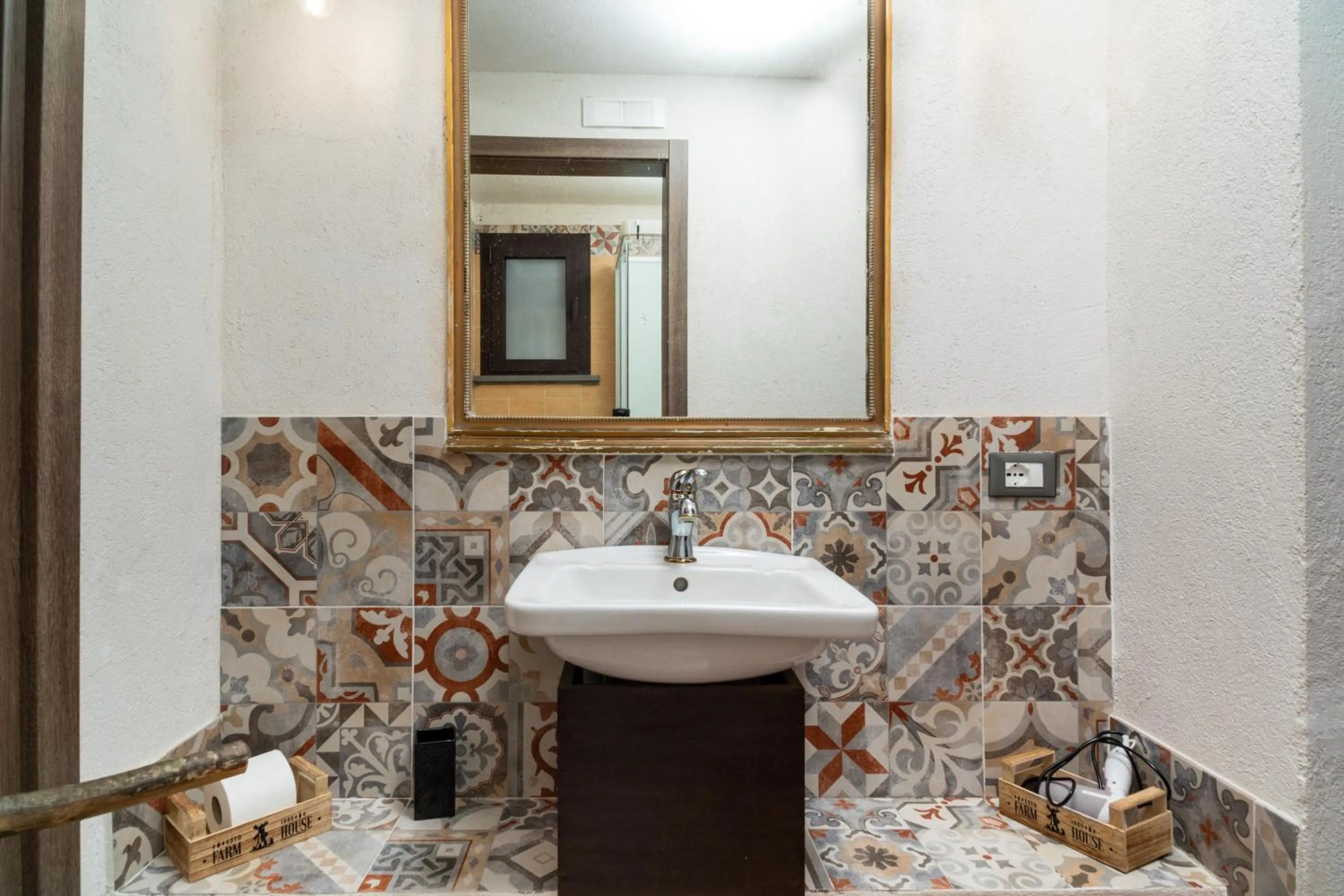 Bathroom in Etna Country Home - Cottage