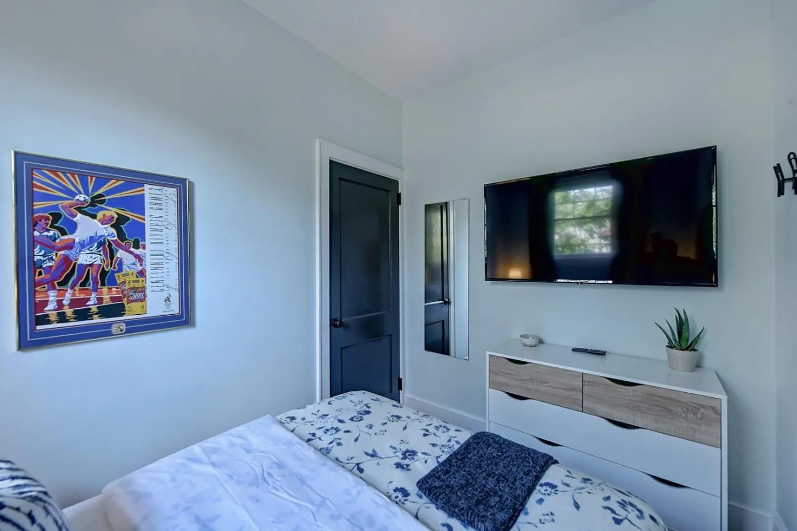 Bed in The Home Collection CLT: Lamar Avenue