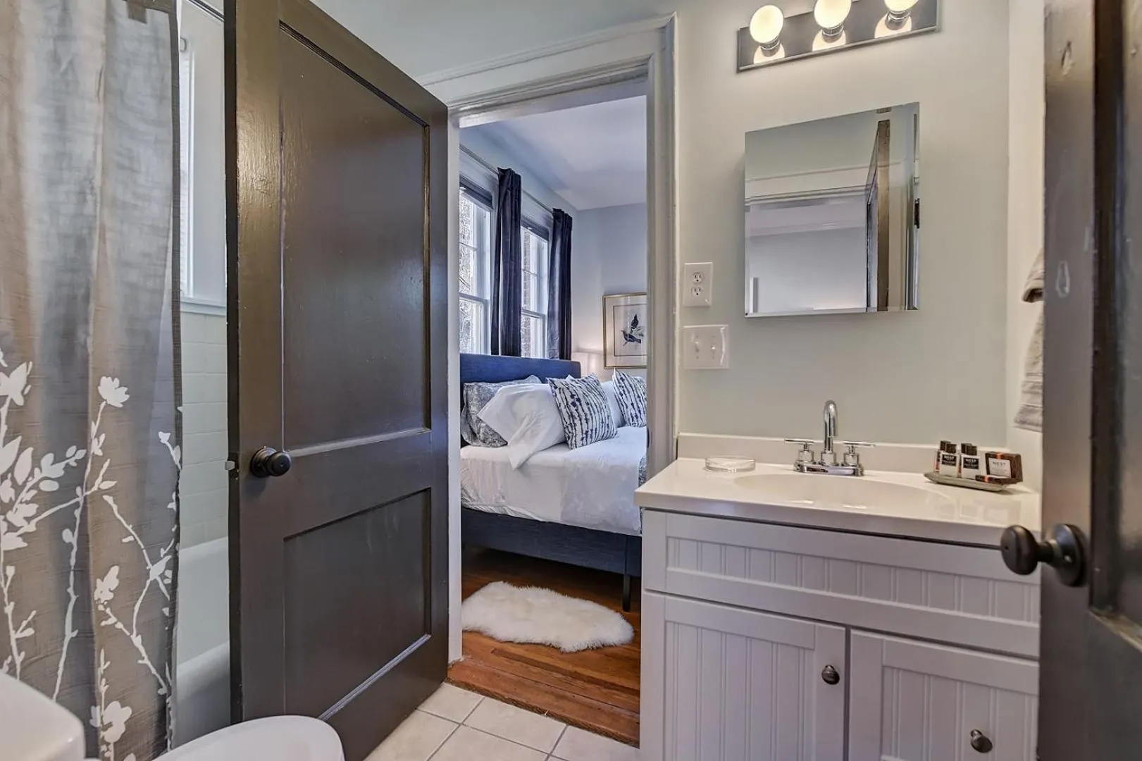 Bed in The Home Collection CLT: Lamar Avenue