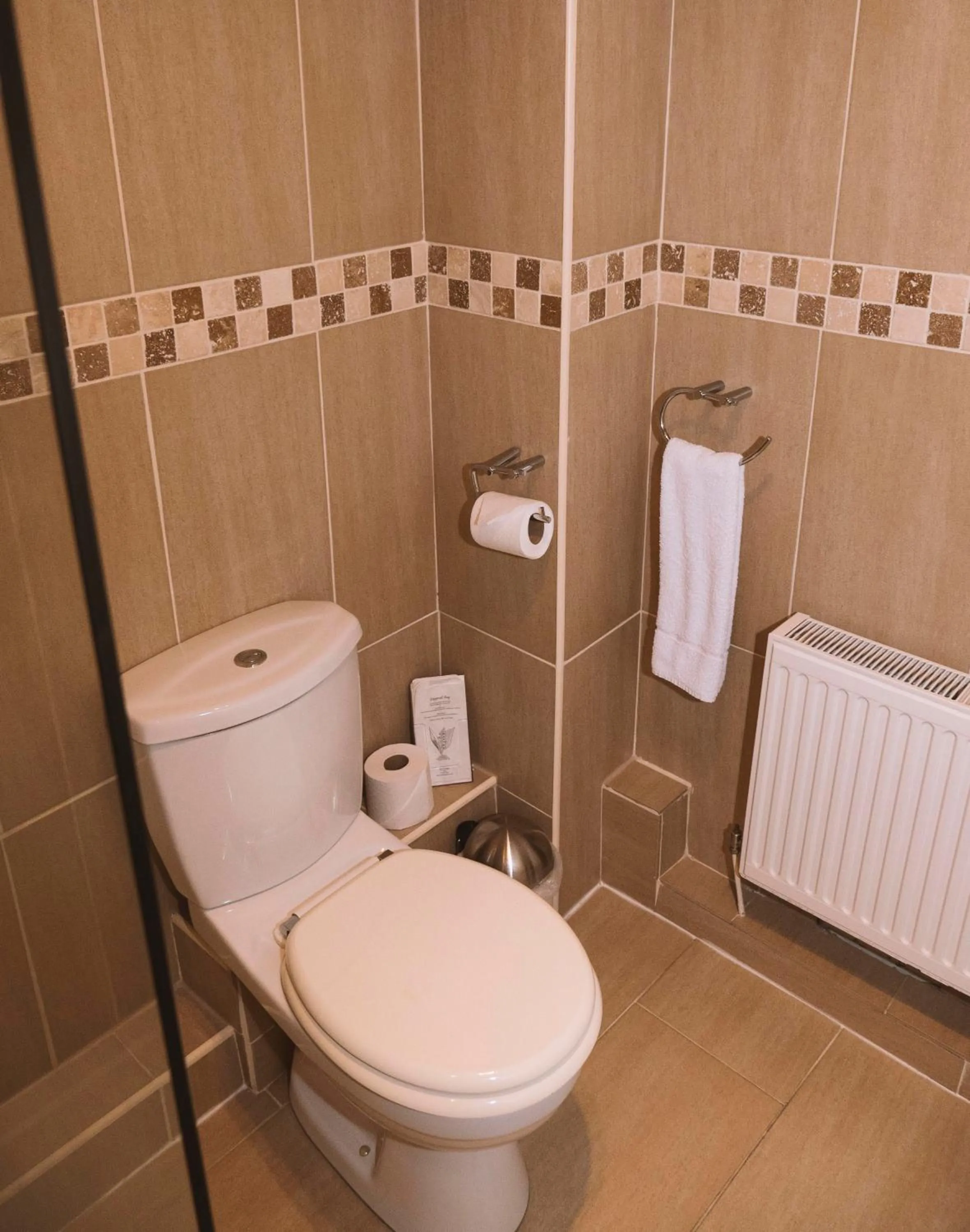 Bathroom in Trivelles Park Hotel