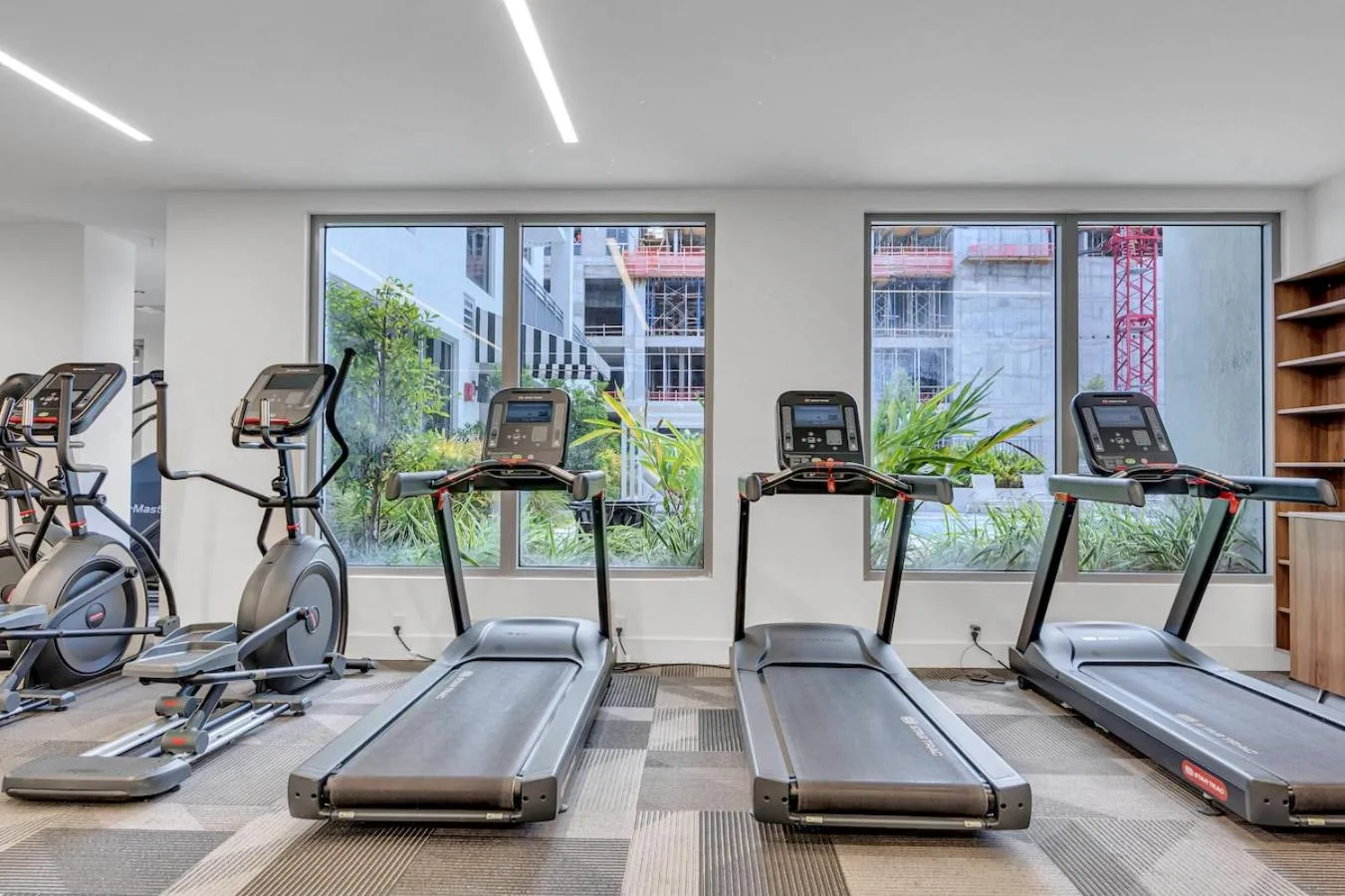 Fitness centre/facilities in Modern Unit in Downtown Miami With Free Parking