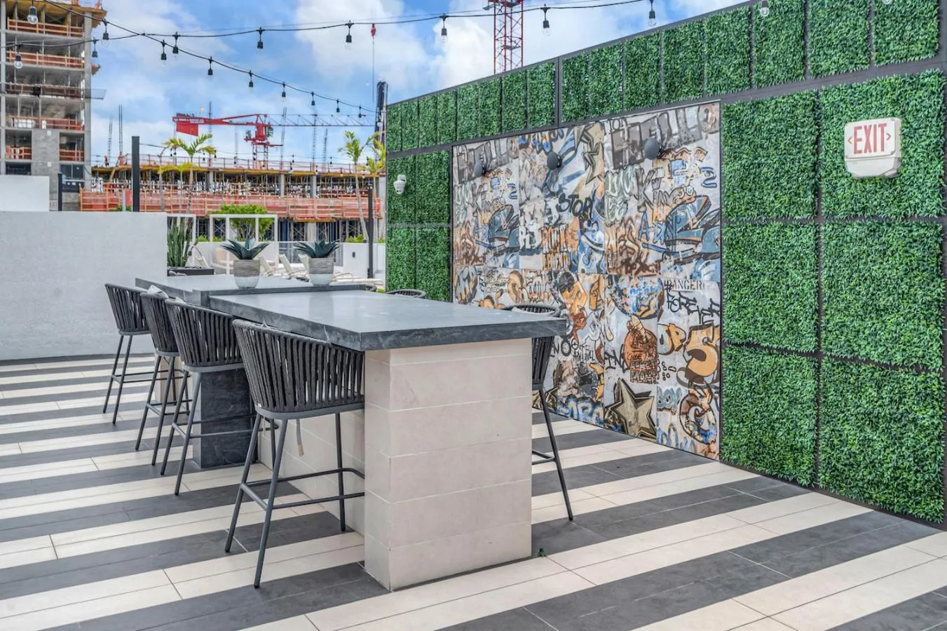 Modern Unit in Downtown Miami With Free Parking